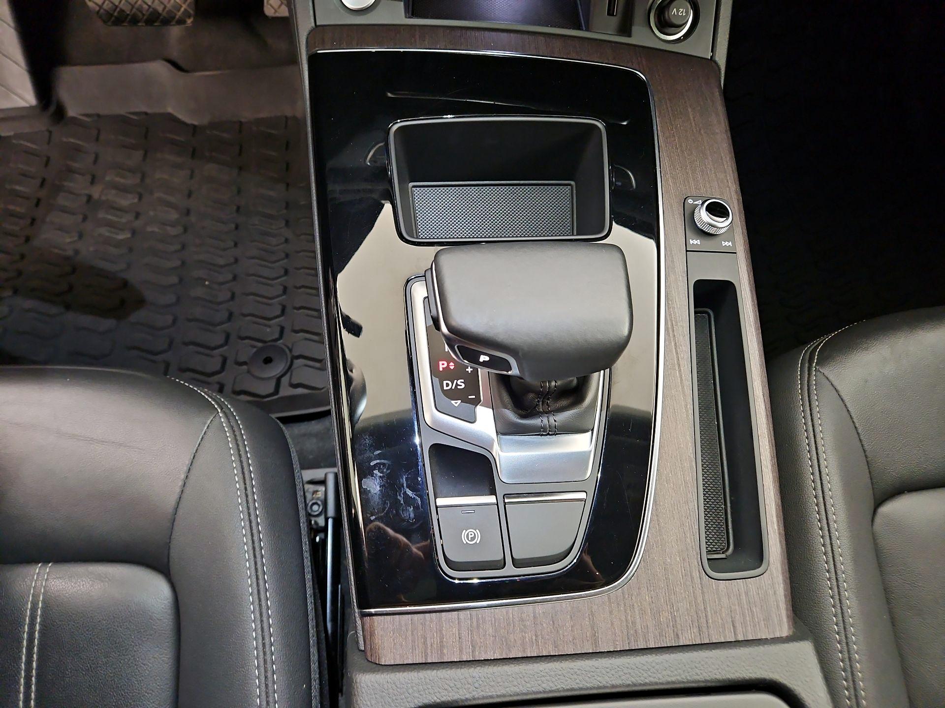 Thumbnail: 2021 Audi Q5 - 17