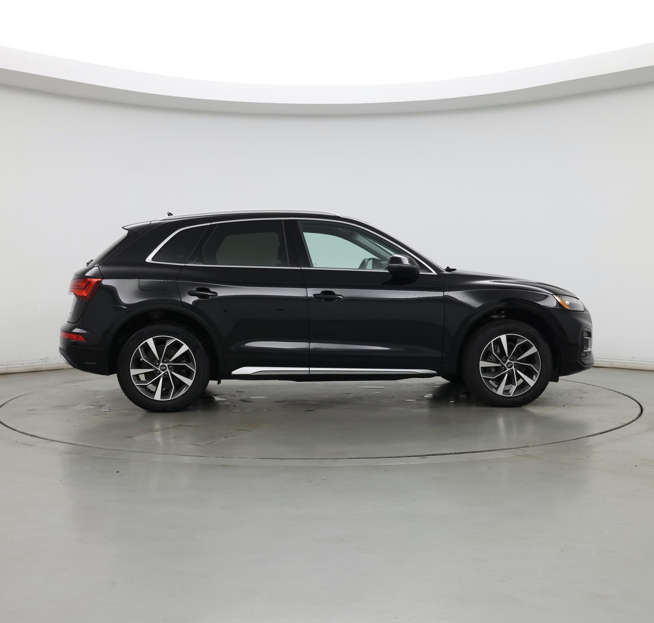 Thumbnail: 2021 Audi Q5 - 7