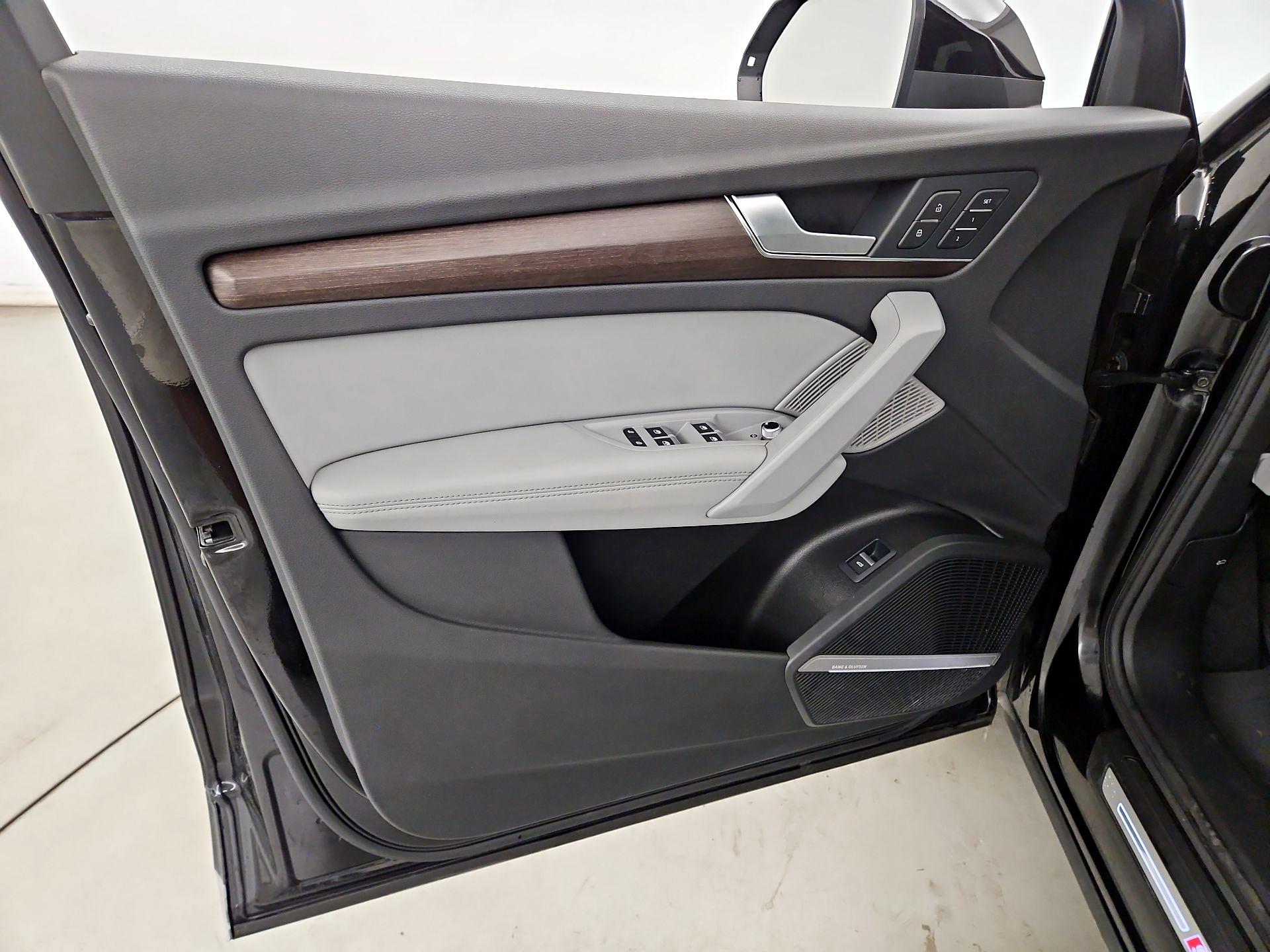 Thumbnail: 2022 Audi Q5 - 12