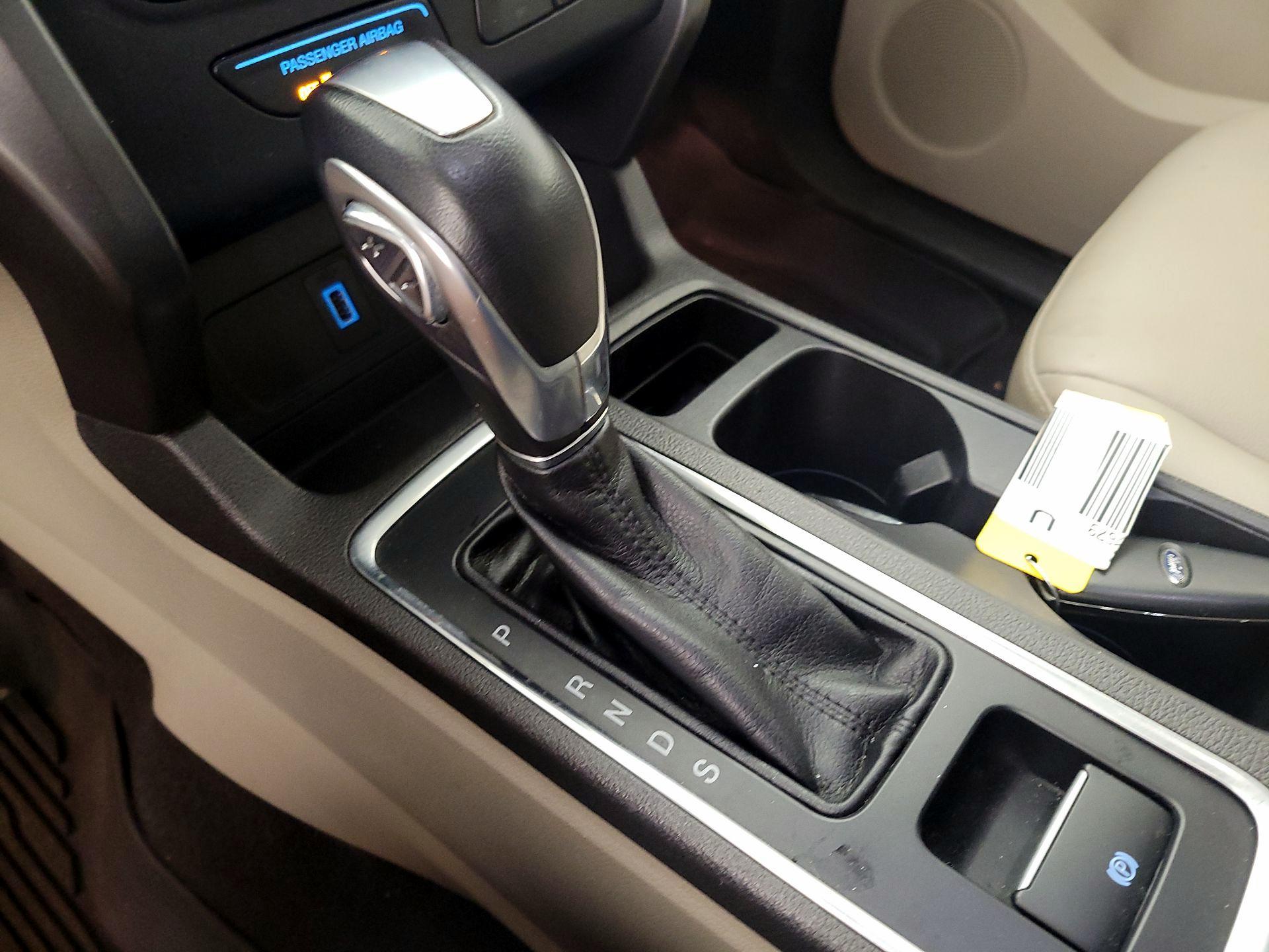 Thumbnail: 2019 Ford Escape - 17
