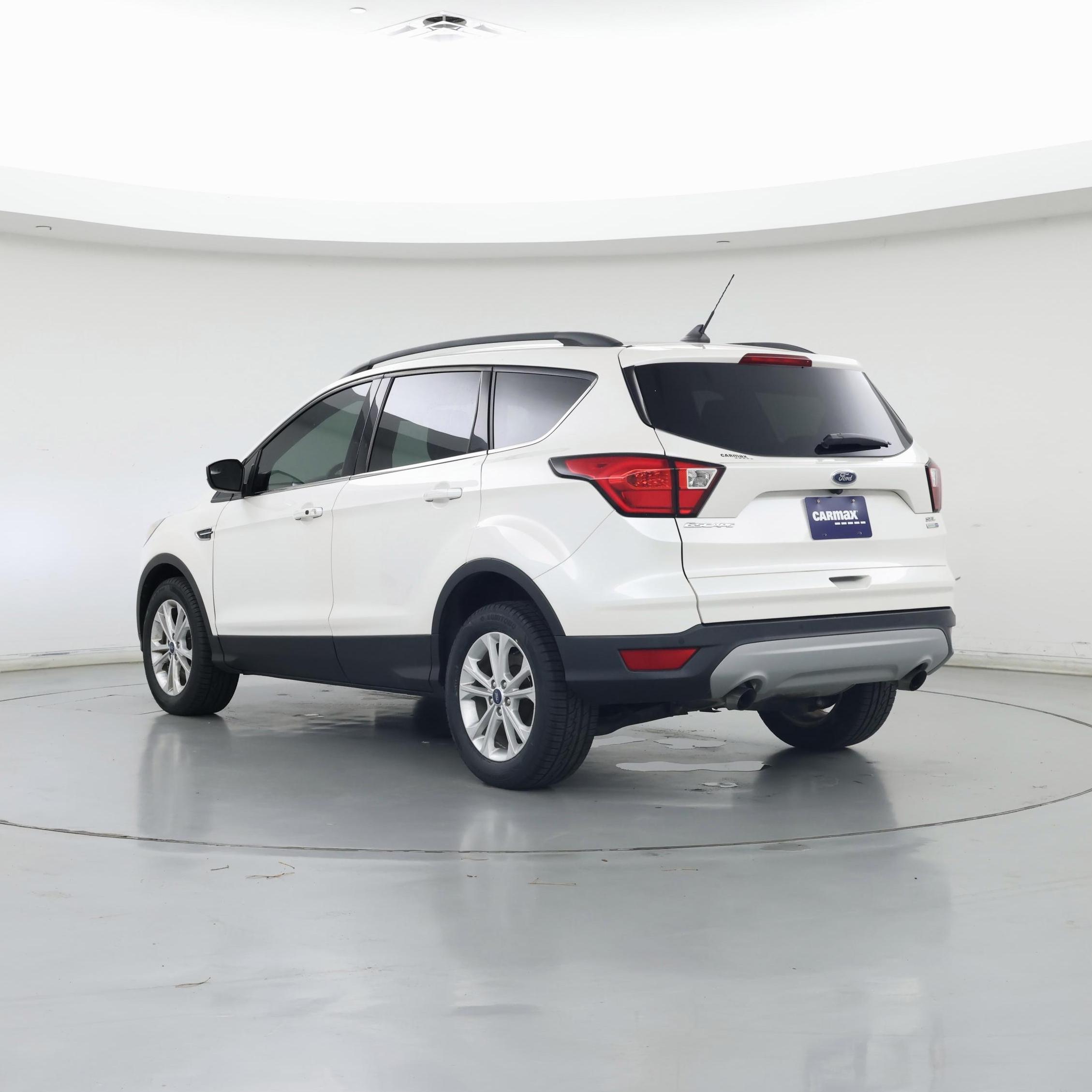 Thumbnail: 2019 Ford Escape - 2