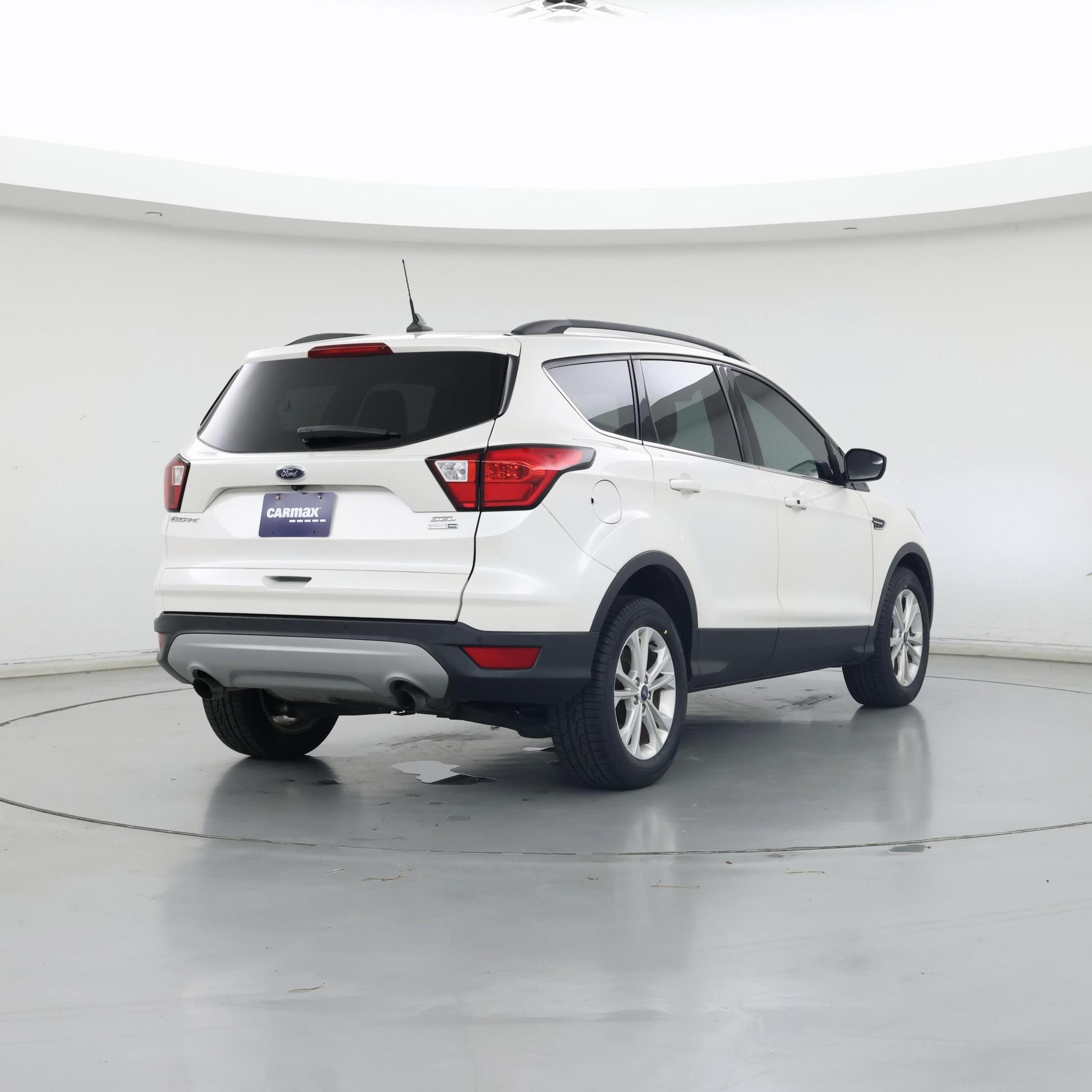 Thumbnail: 2019 Ford Escape - 8