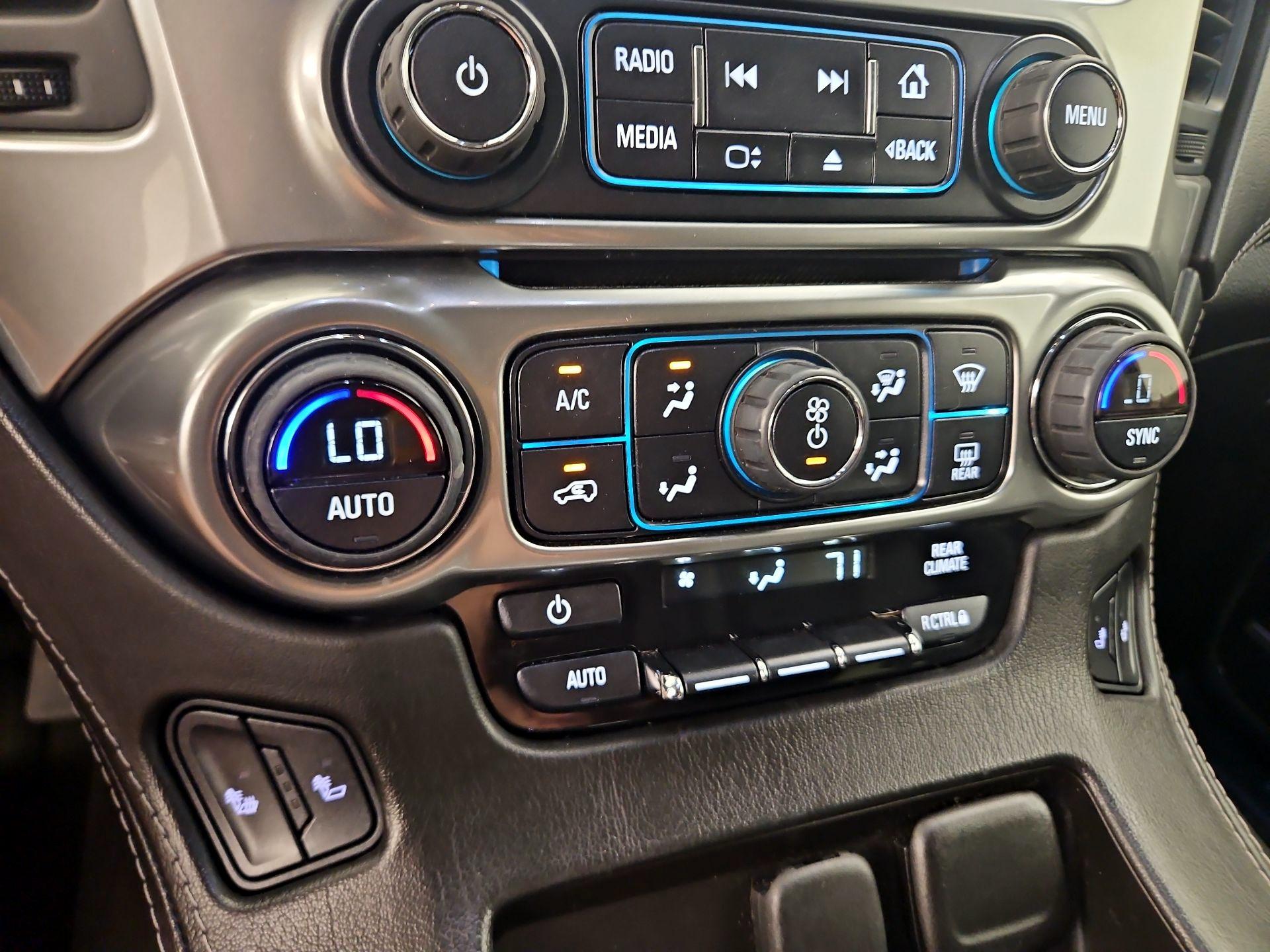 Thumbnail: 2016 Chevrolet Tahoe - 17