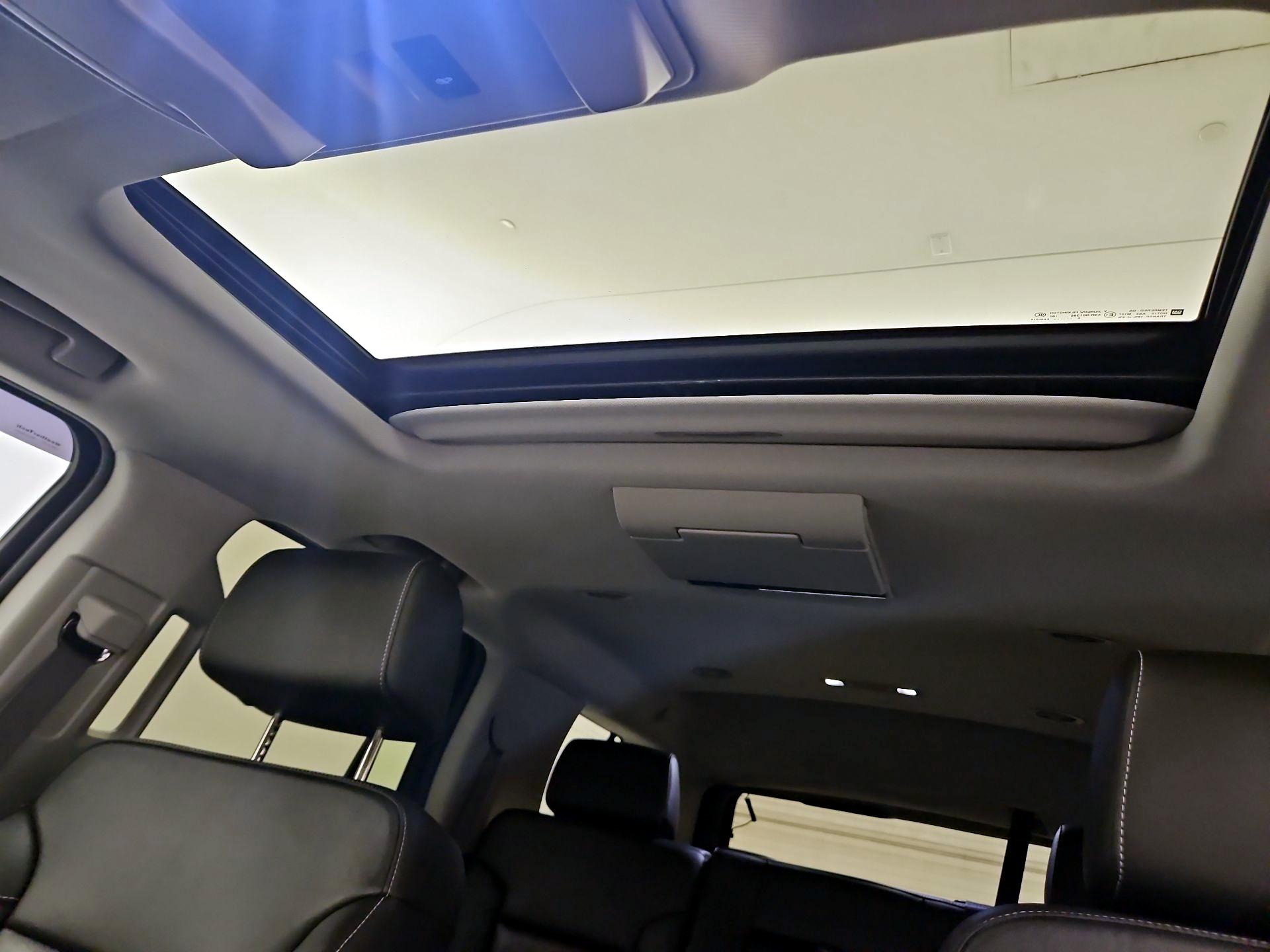 Thumbnail: 2016 Chevrolet Tahoe - 20