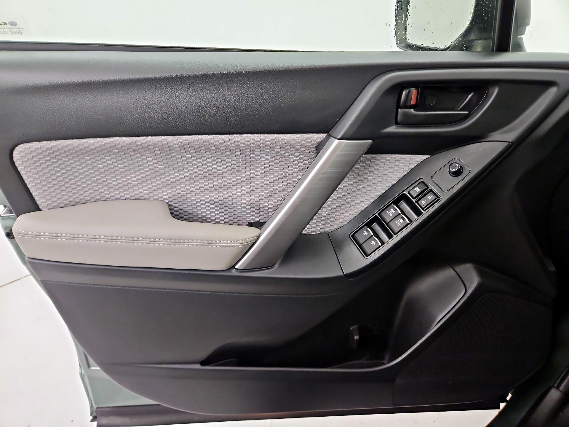 Thumbnail: 2018 Subaru Forester - 12