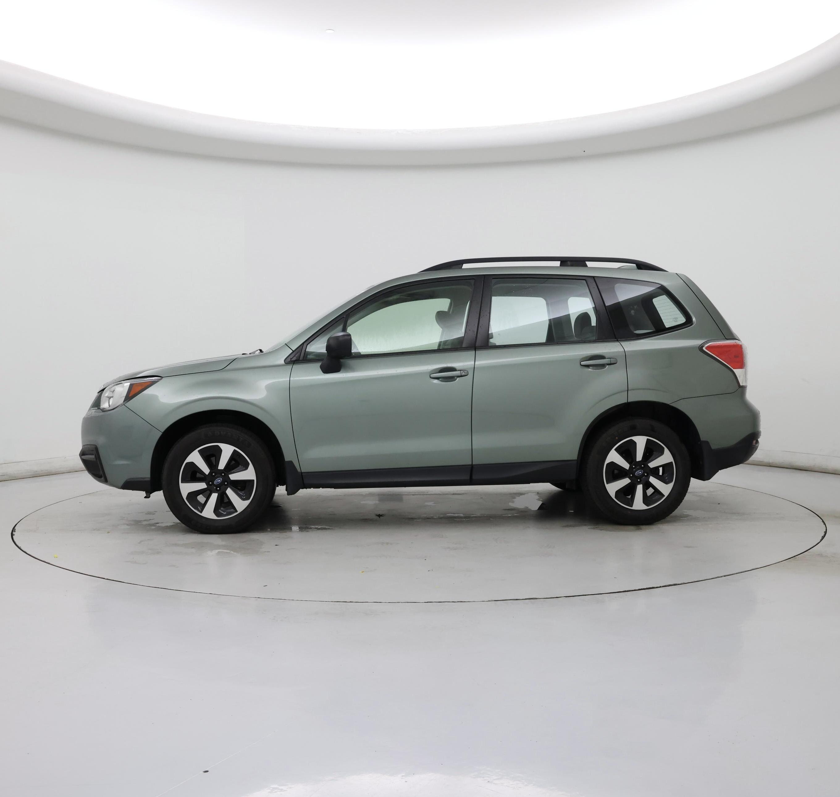 Thumbnail: 2018 Subaru Forester - 3