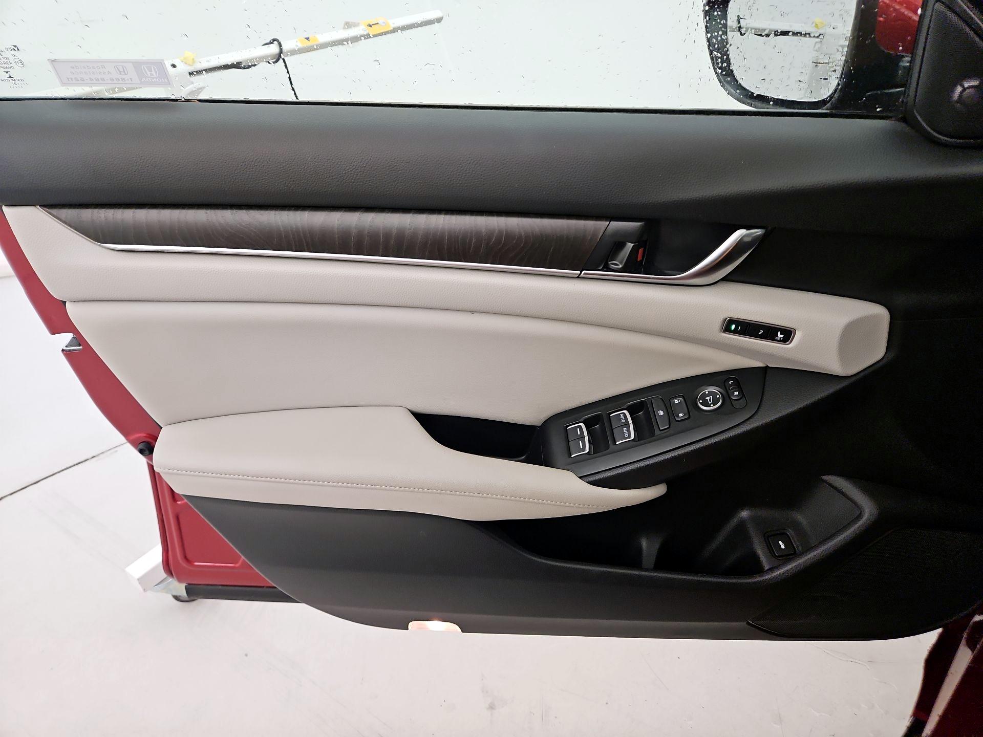 Thumbnail: 2021 Honda Accord - 12