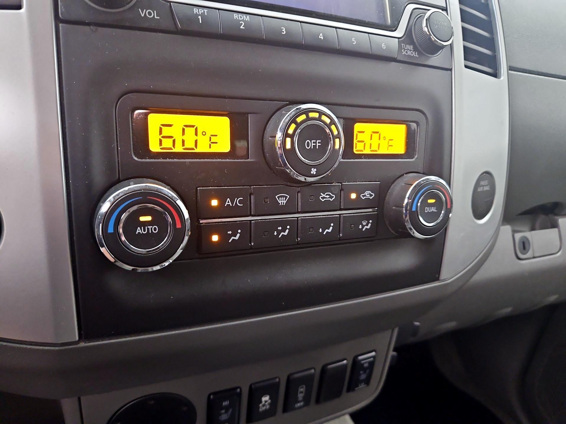 Thumbnail: 2015 Nissan Frontier - 16
