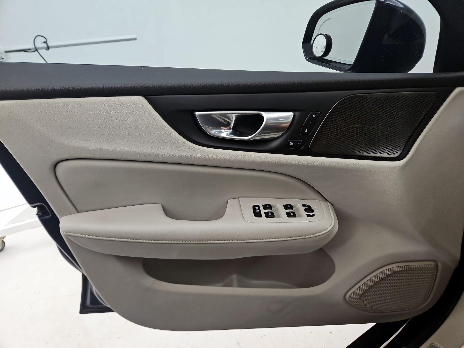 Thumbnail: 2024 Volvo S60 - 12