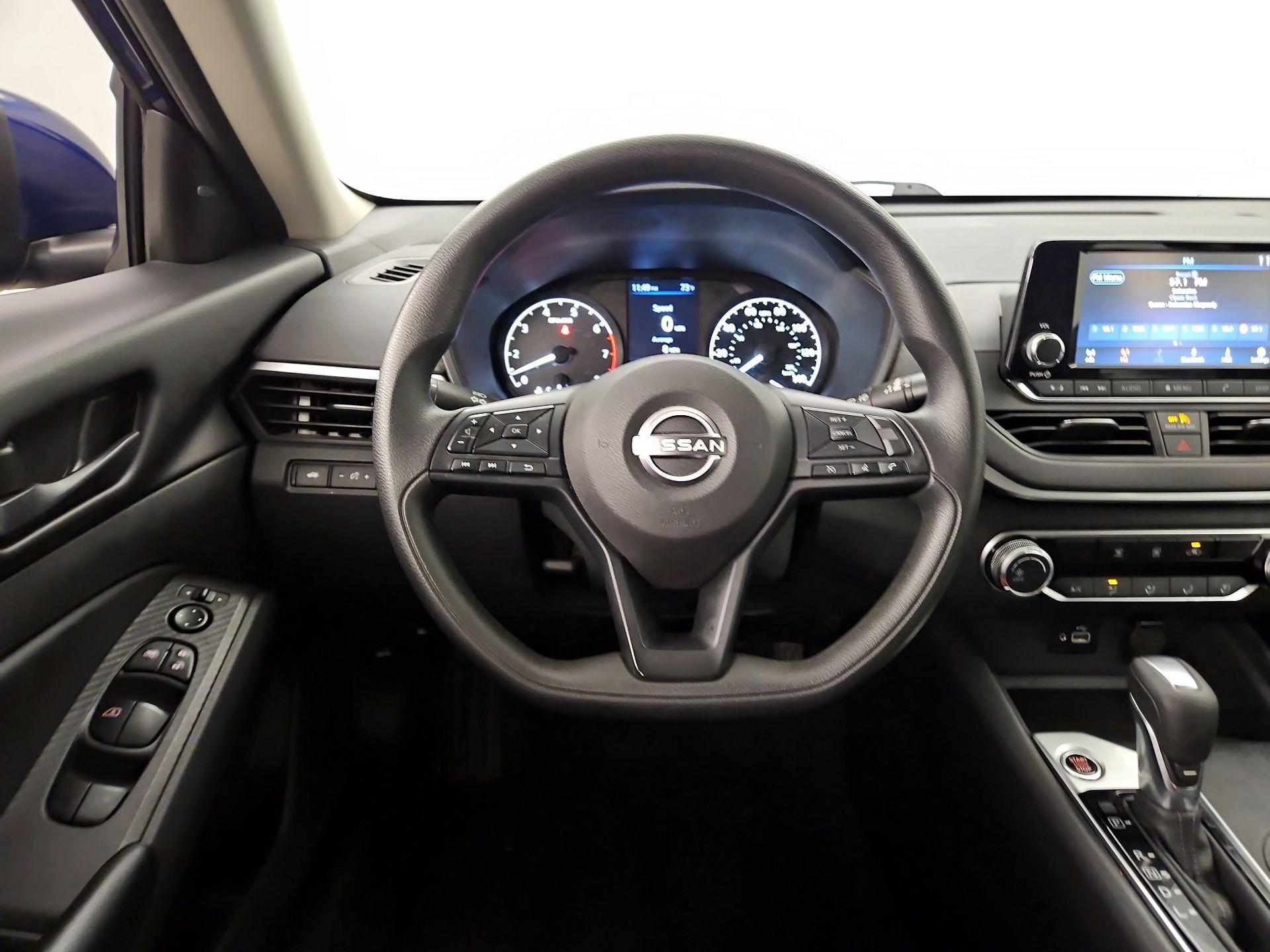 Thumbnail: 2023 Nissan Altima - 10