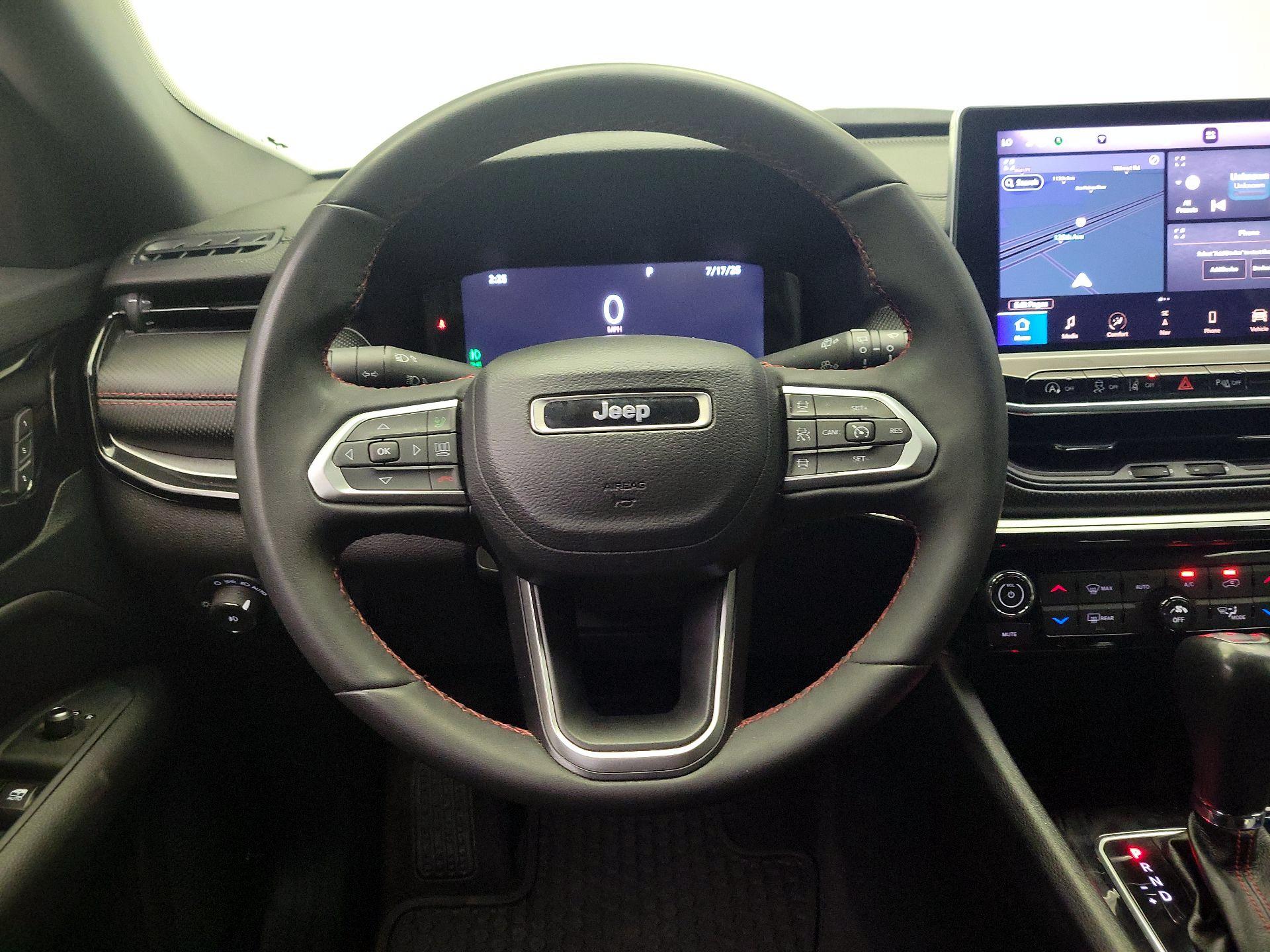 Thumbnail: 2023 Jeep Compass - 10