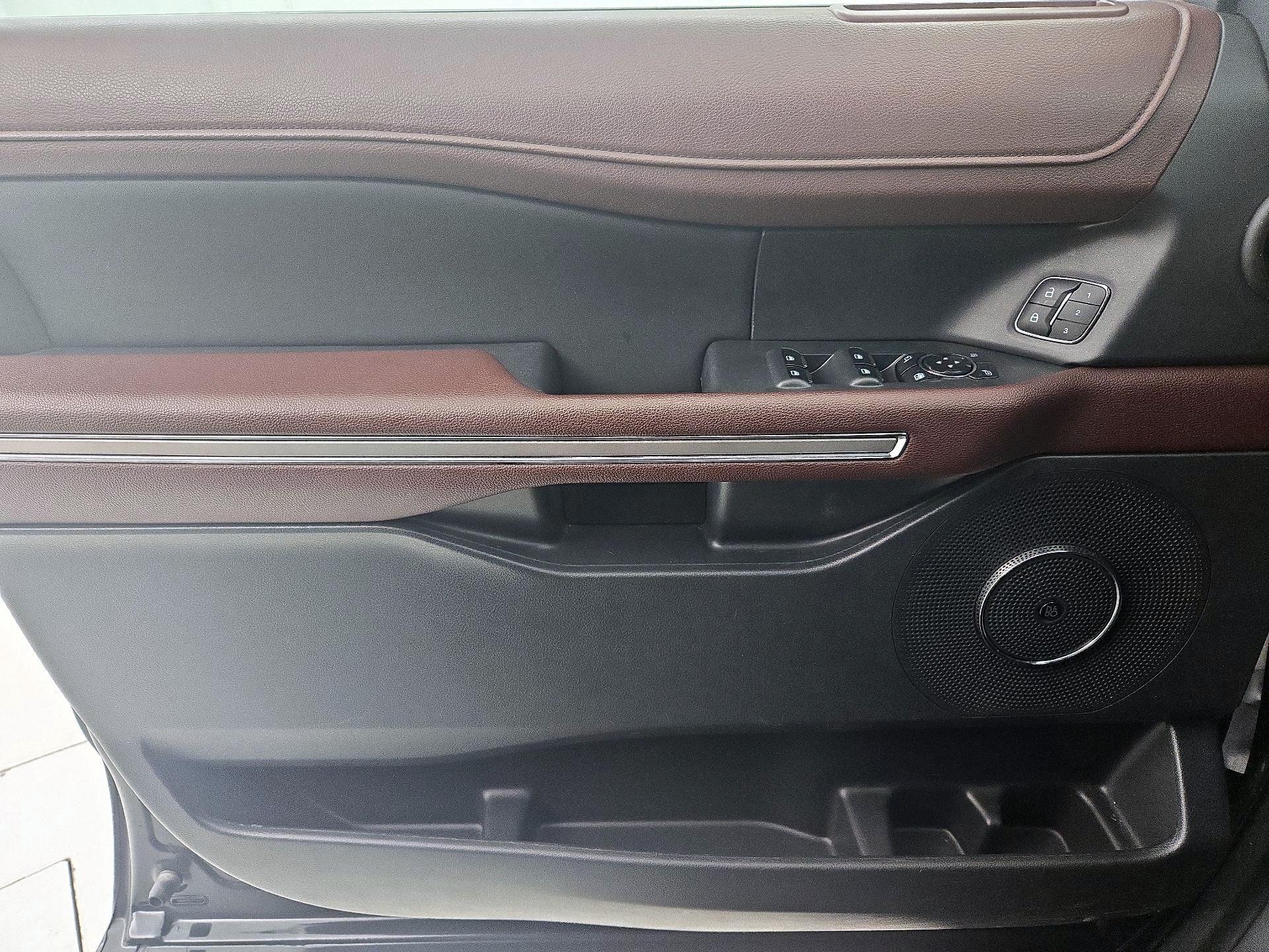 Thumbnail: 2023 Ford Expedition MAX - 12