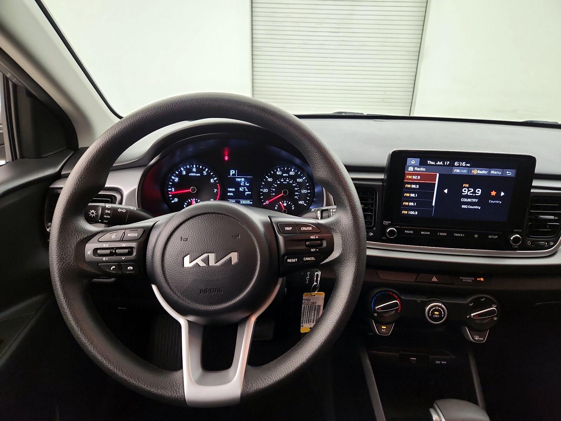 Thumbnail: 2023 Kia Rio - 10