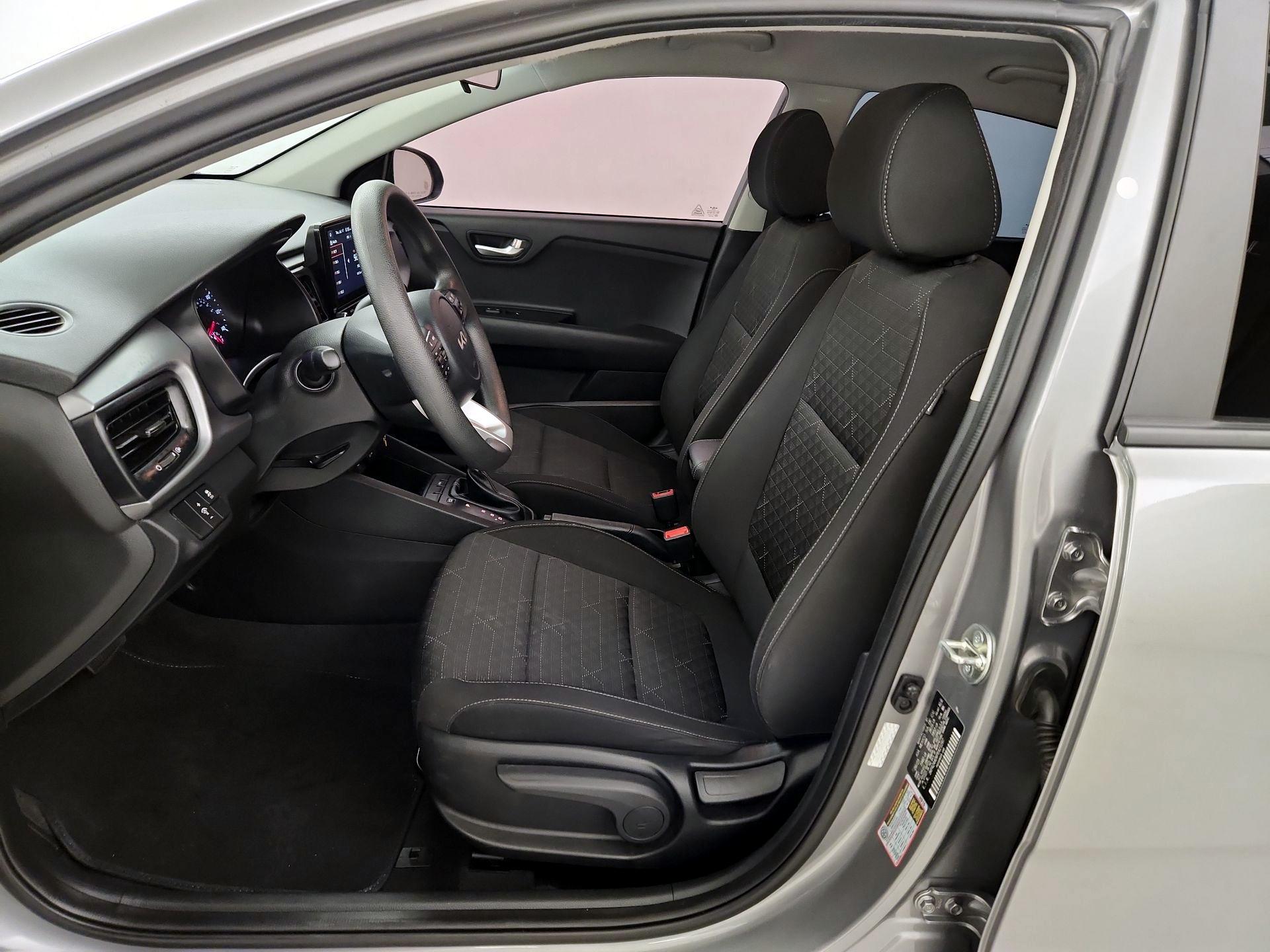 Thumbnail: 2023 Kia Rio - 11