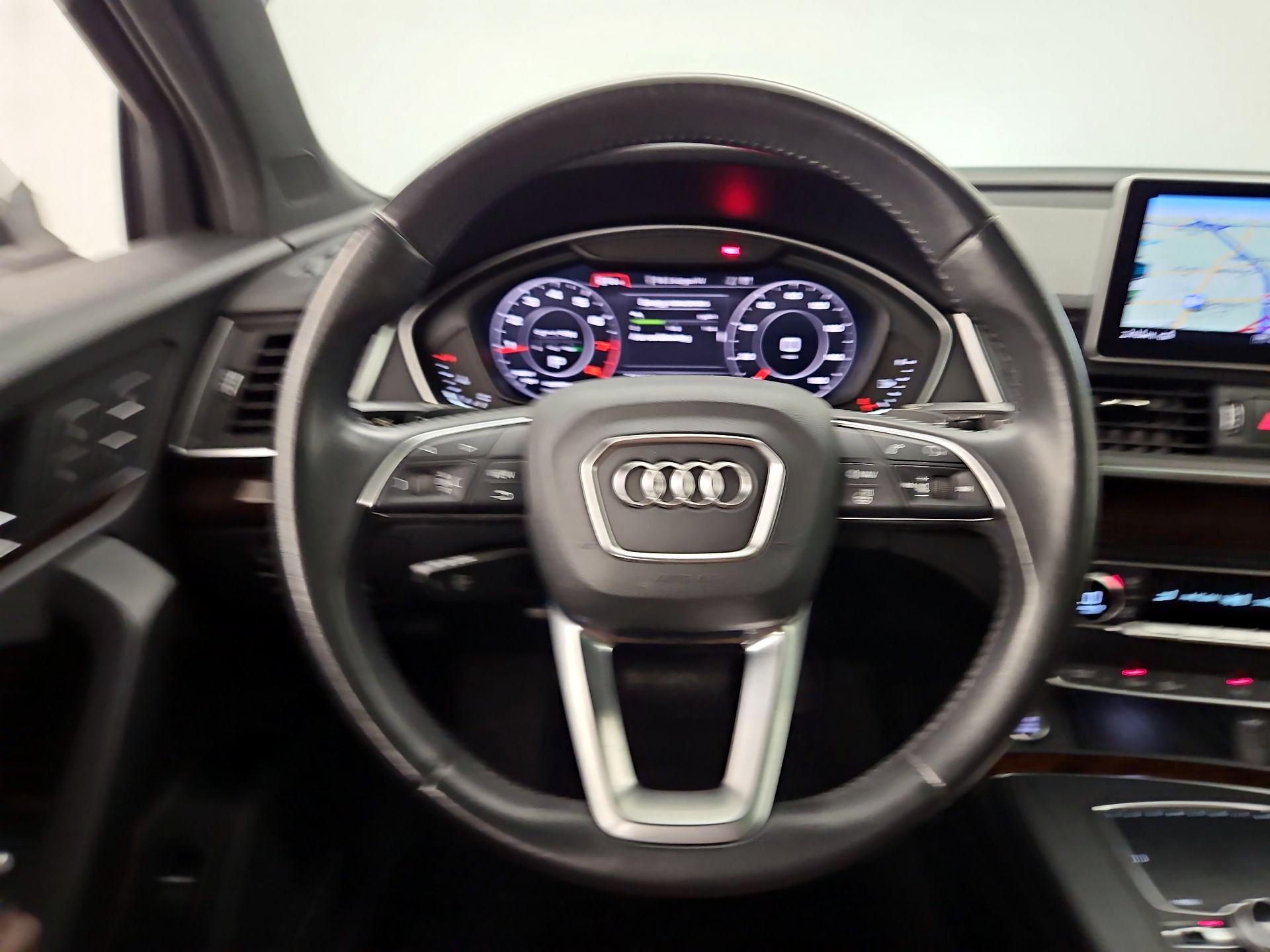 Thumbnail: 2020 Audi Q5 - 10