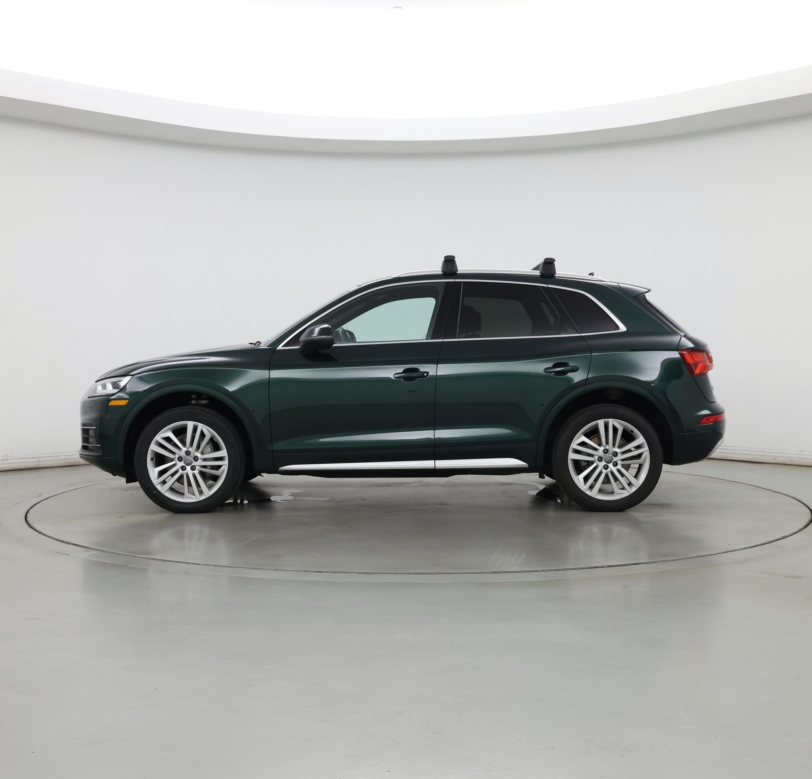Thumbnail: 2020 Audi Q5 - 3