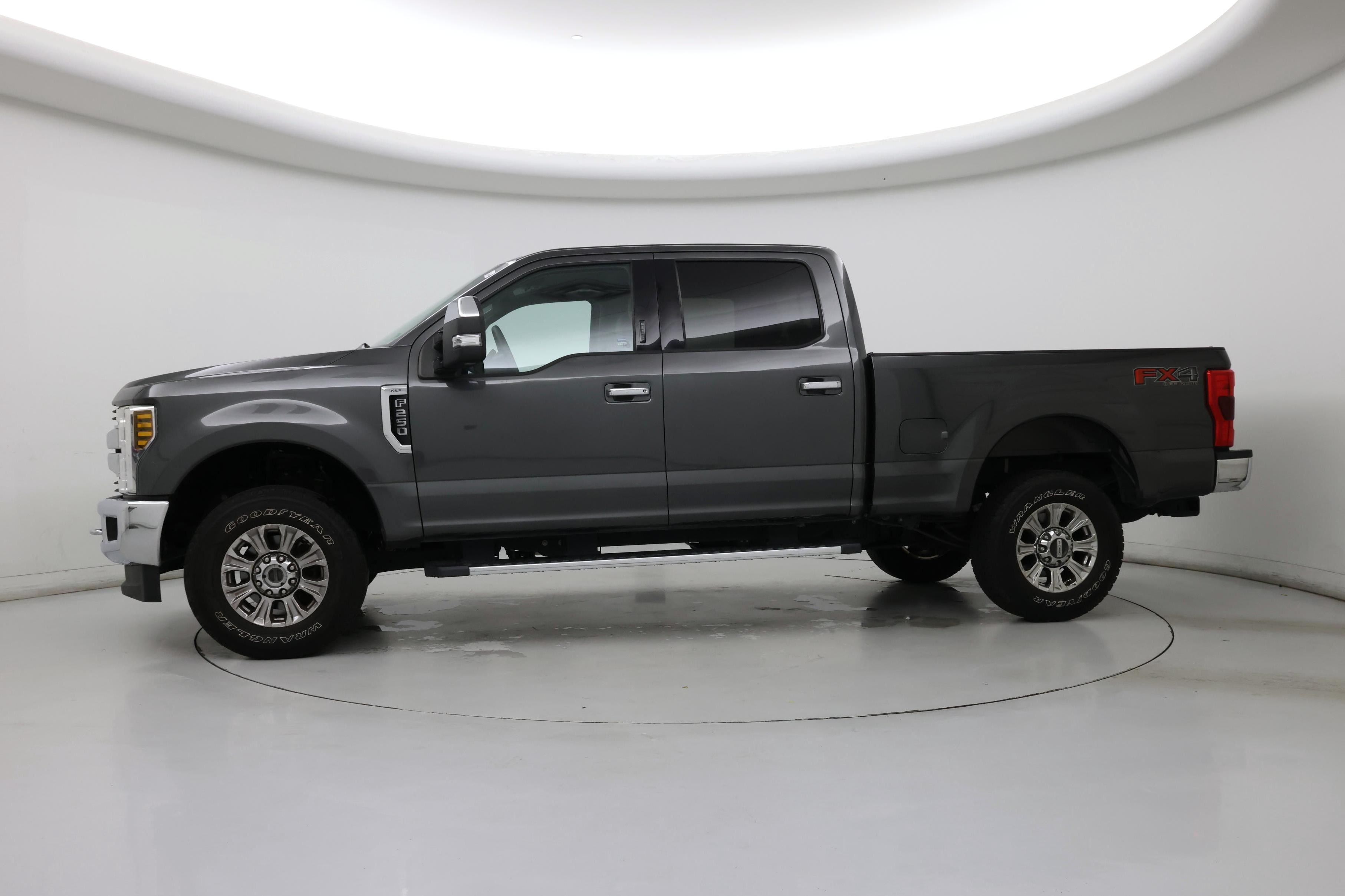 Thumbnail: 2019 Ford F-250 - 3