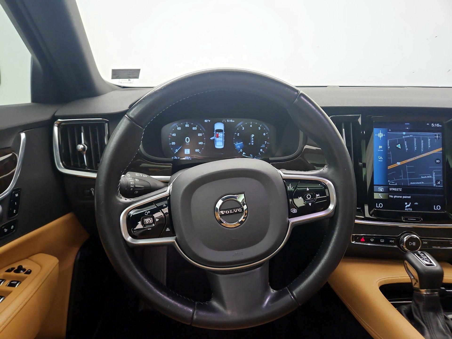 Thumbnail: 2018 Volvo S90 - 10