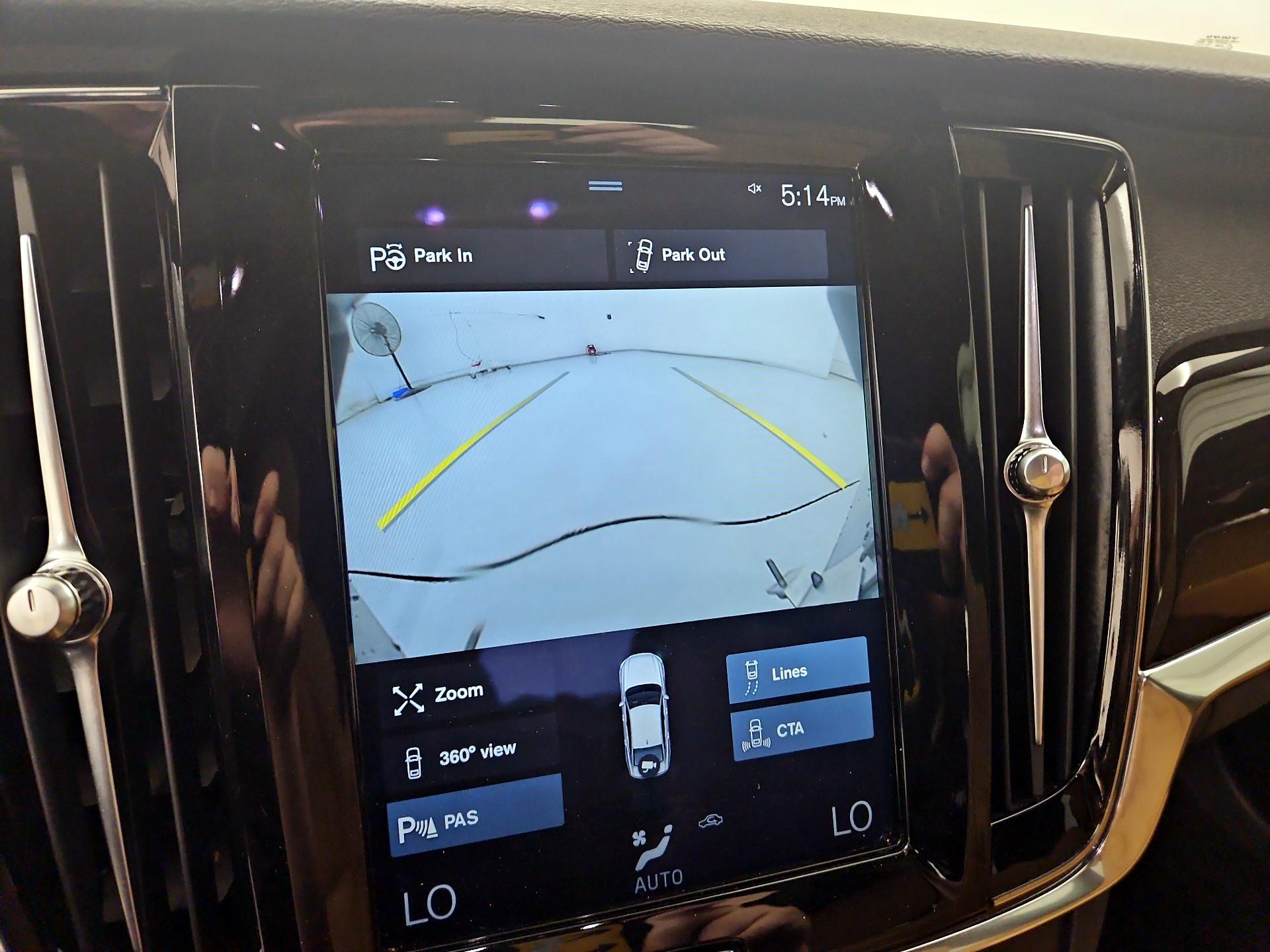 Thumbnail: 2018 Volvo S90 - 15