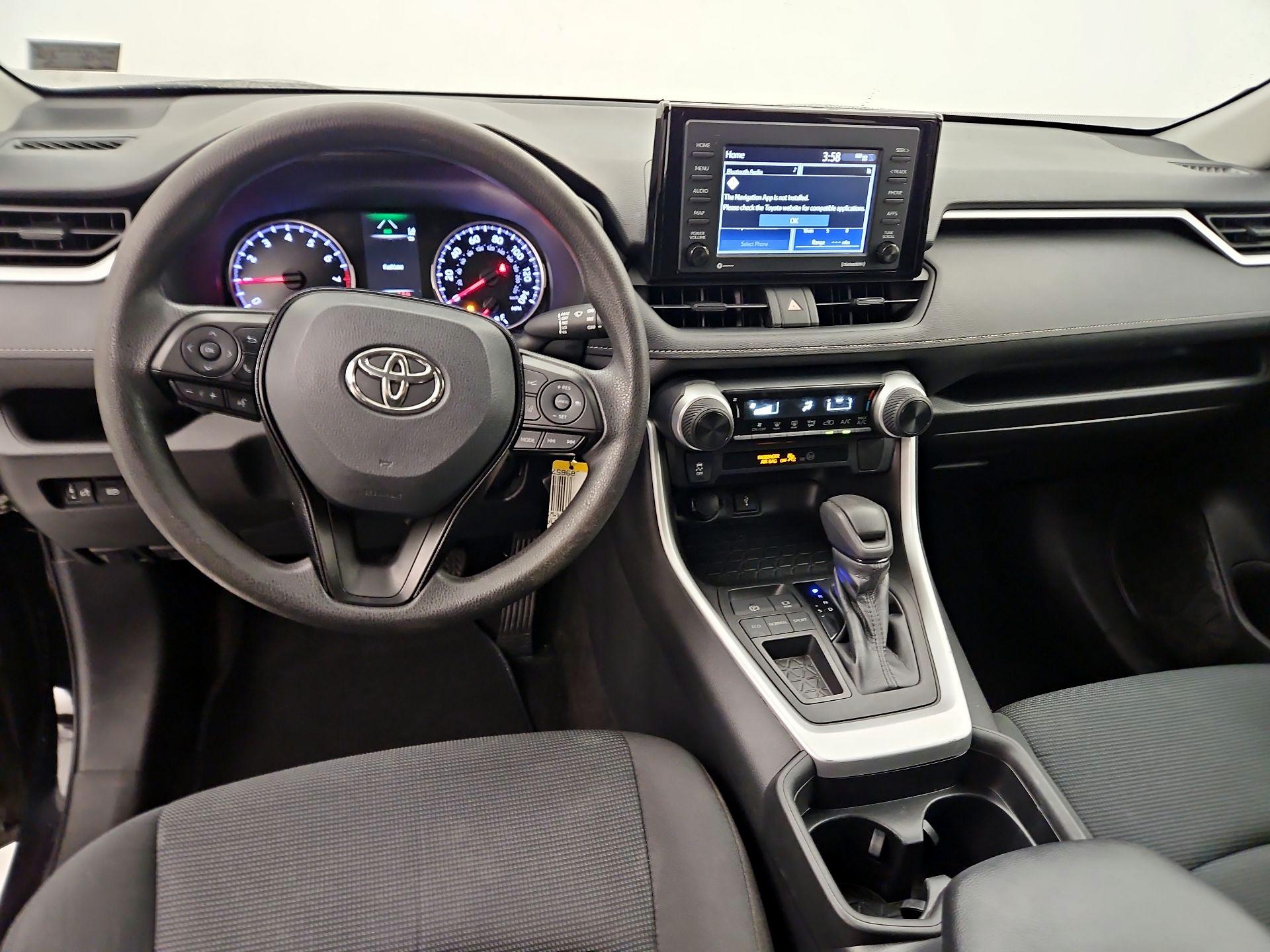 Thumbnail: 2021 Toyota RAV4 - 9