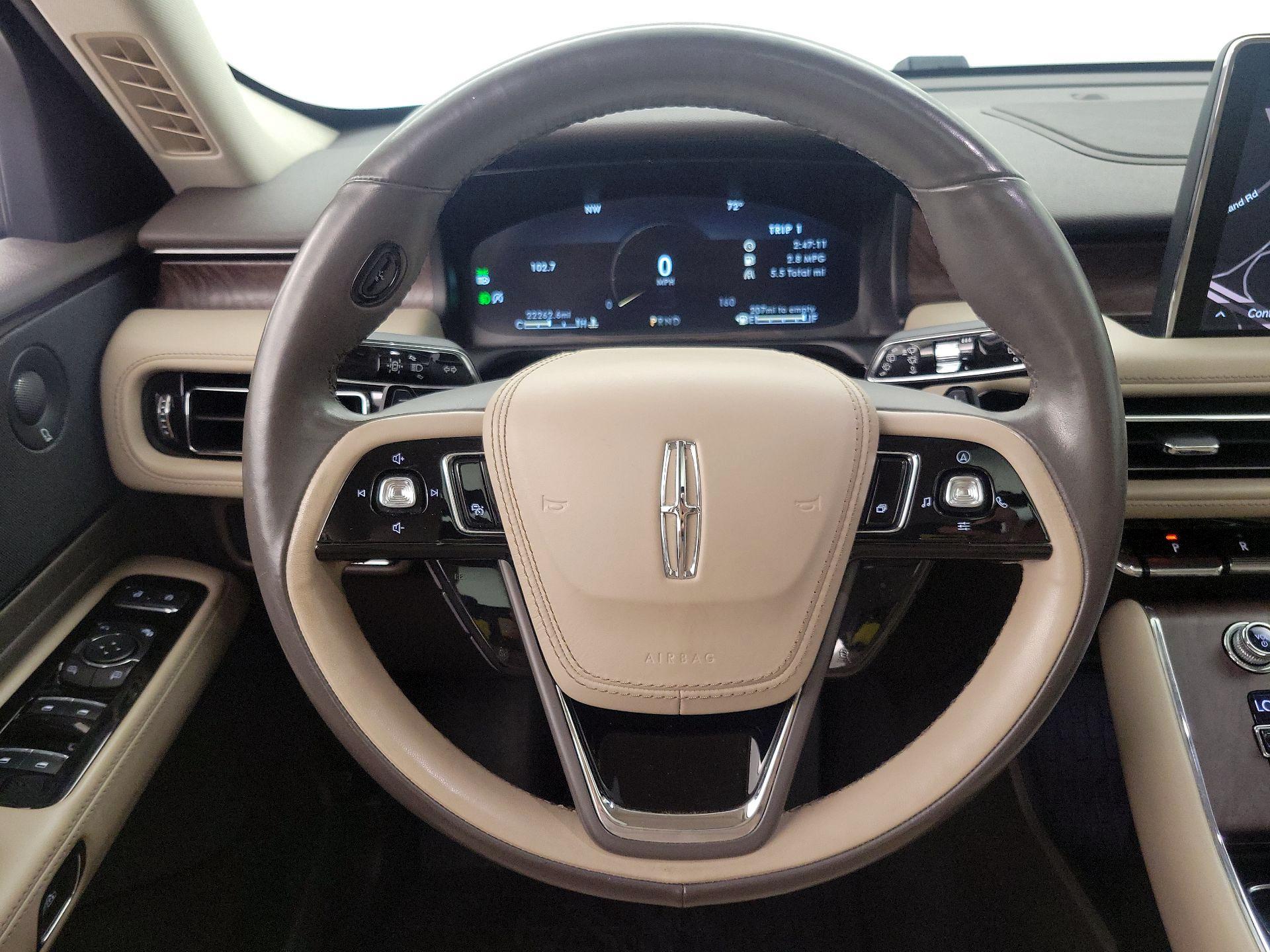Thumbnail: 2020 Lincoln Aviator - 10