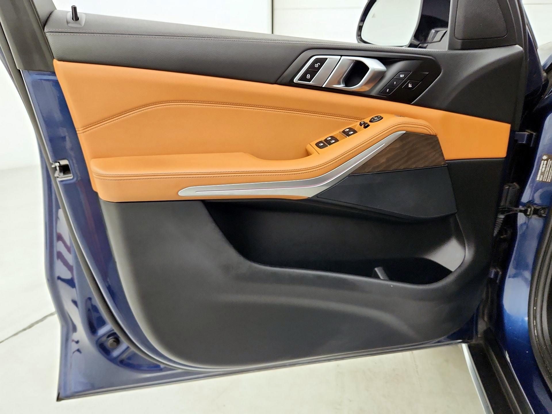 Thumbnail: 2022 BMW X5 - 12