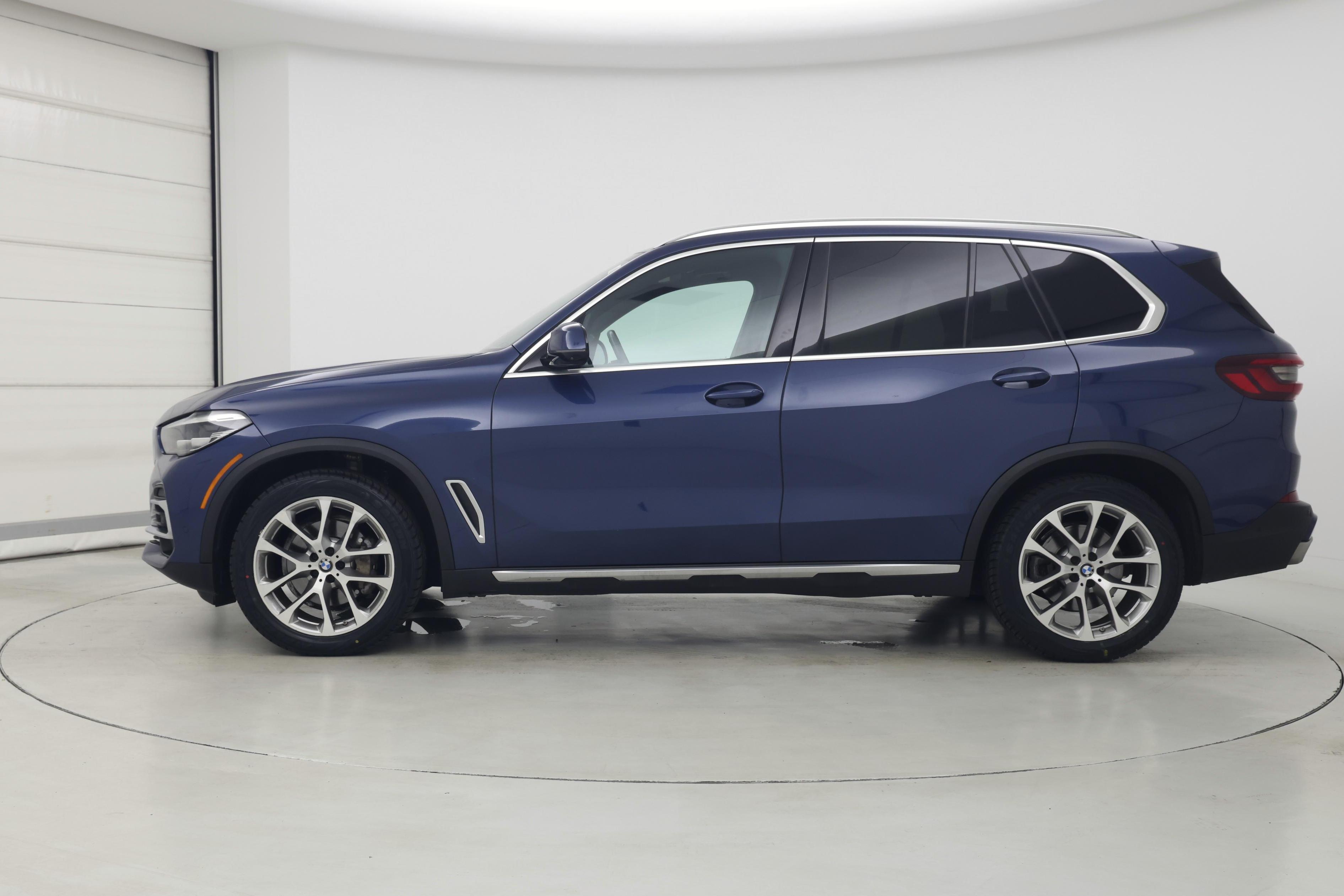 Thumbnail: 2022 BMW X5 - 3