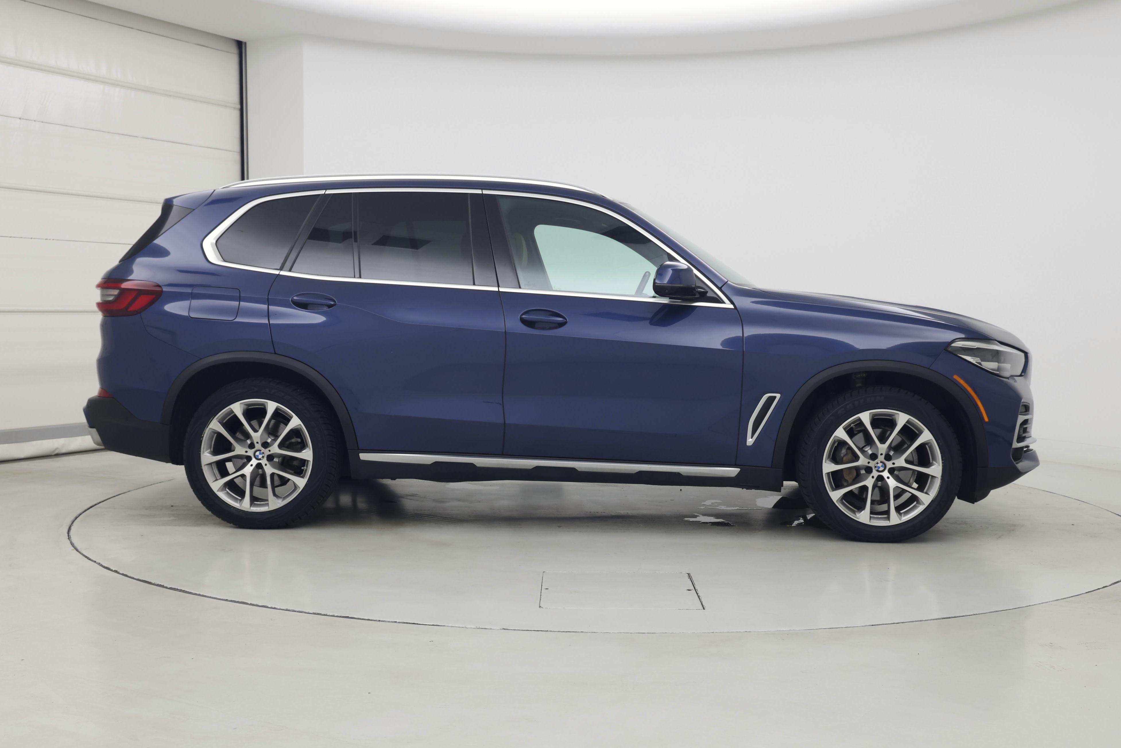 Thumbnail: 2022 BMW X5 - 7
