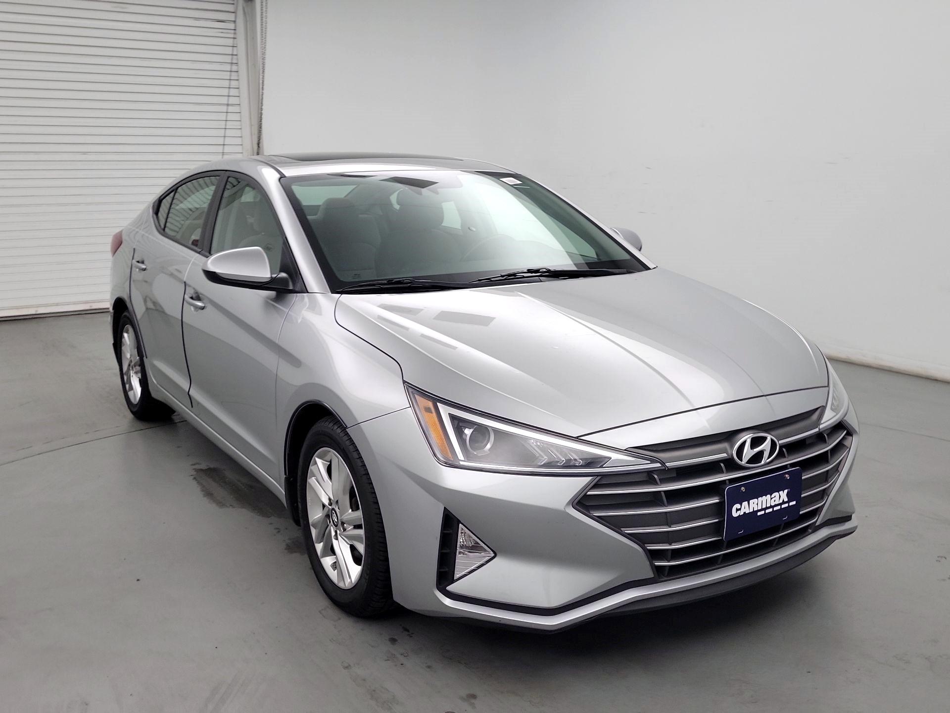 Thumbnail: 2020 Hyundai Elantra - 1