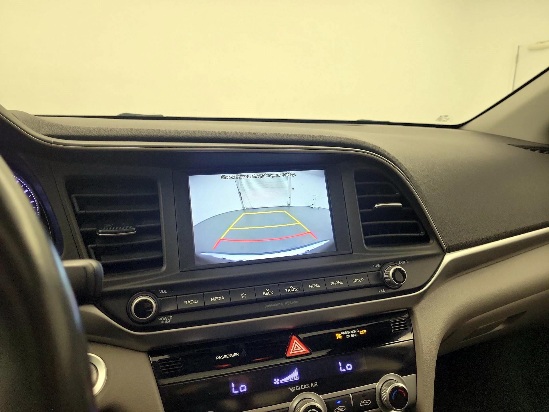 Thumbnail: 2020 Hyundai Elantra - 12