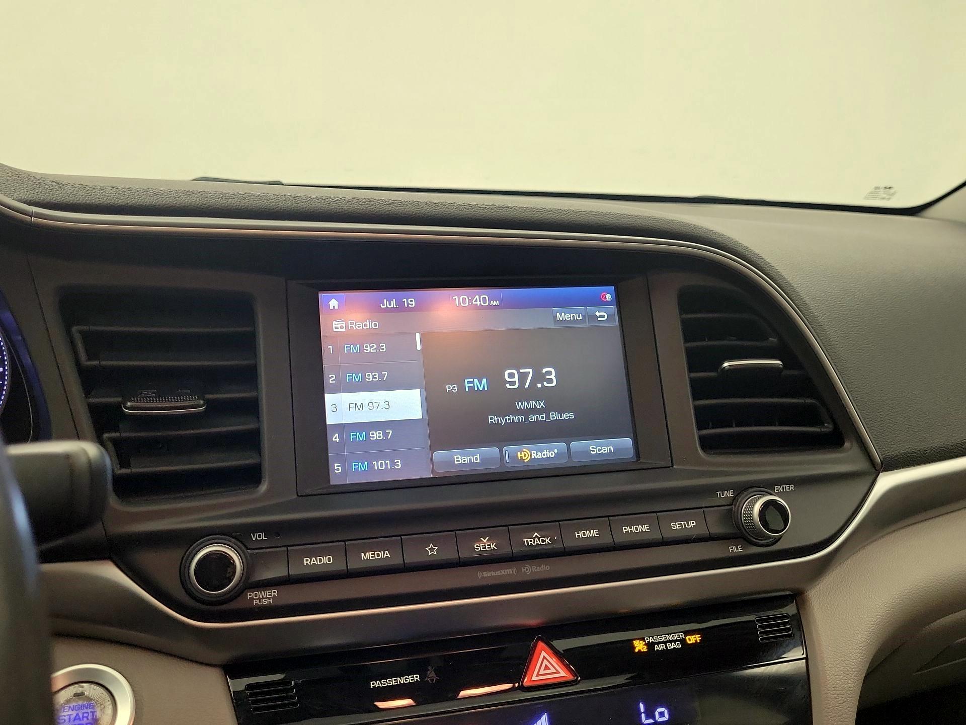 Thumbnail: 2020 Hyundai Elantra - 13