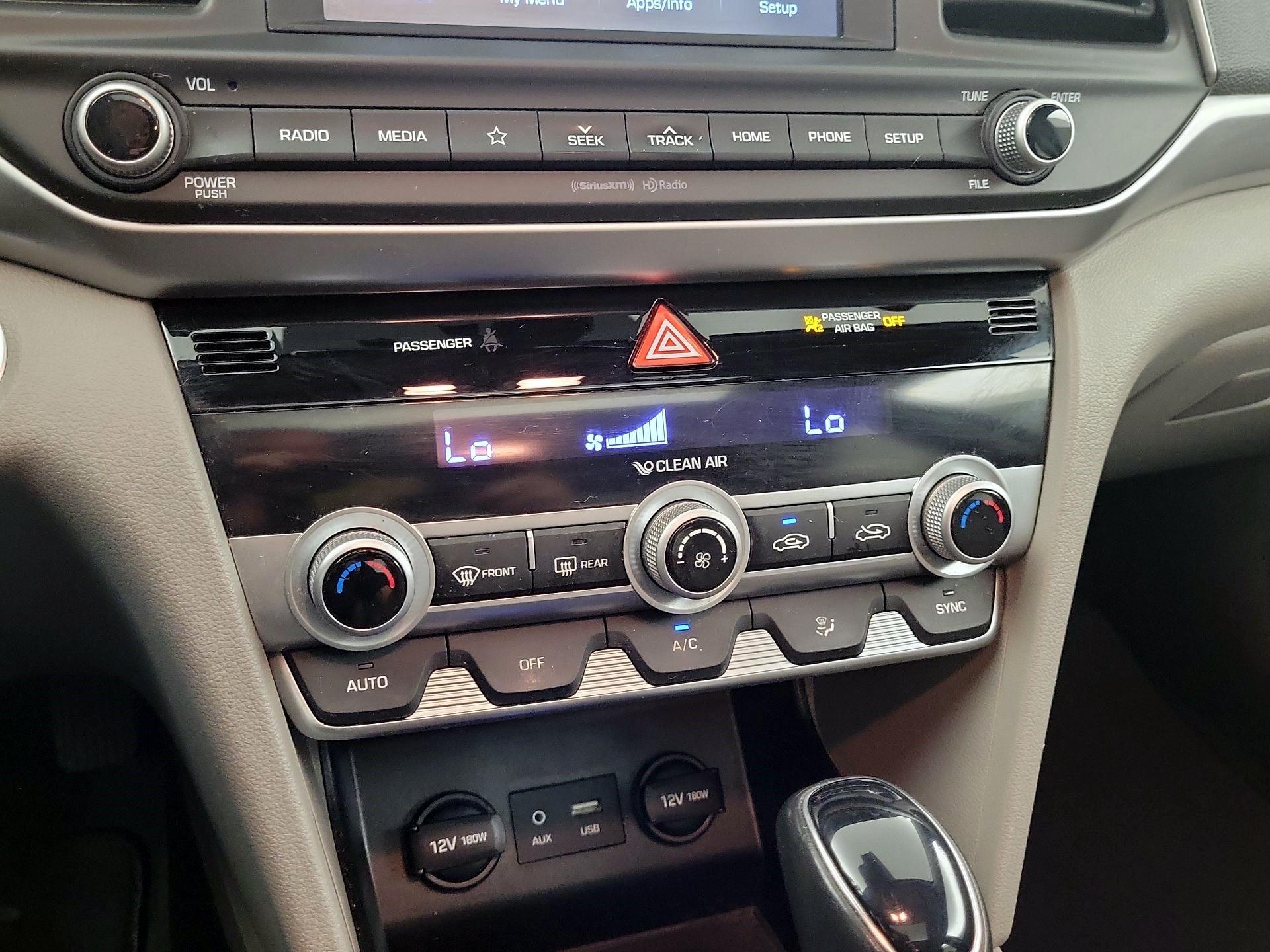 Thumbnail: 2020 Hyundai Elantra - 14