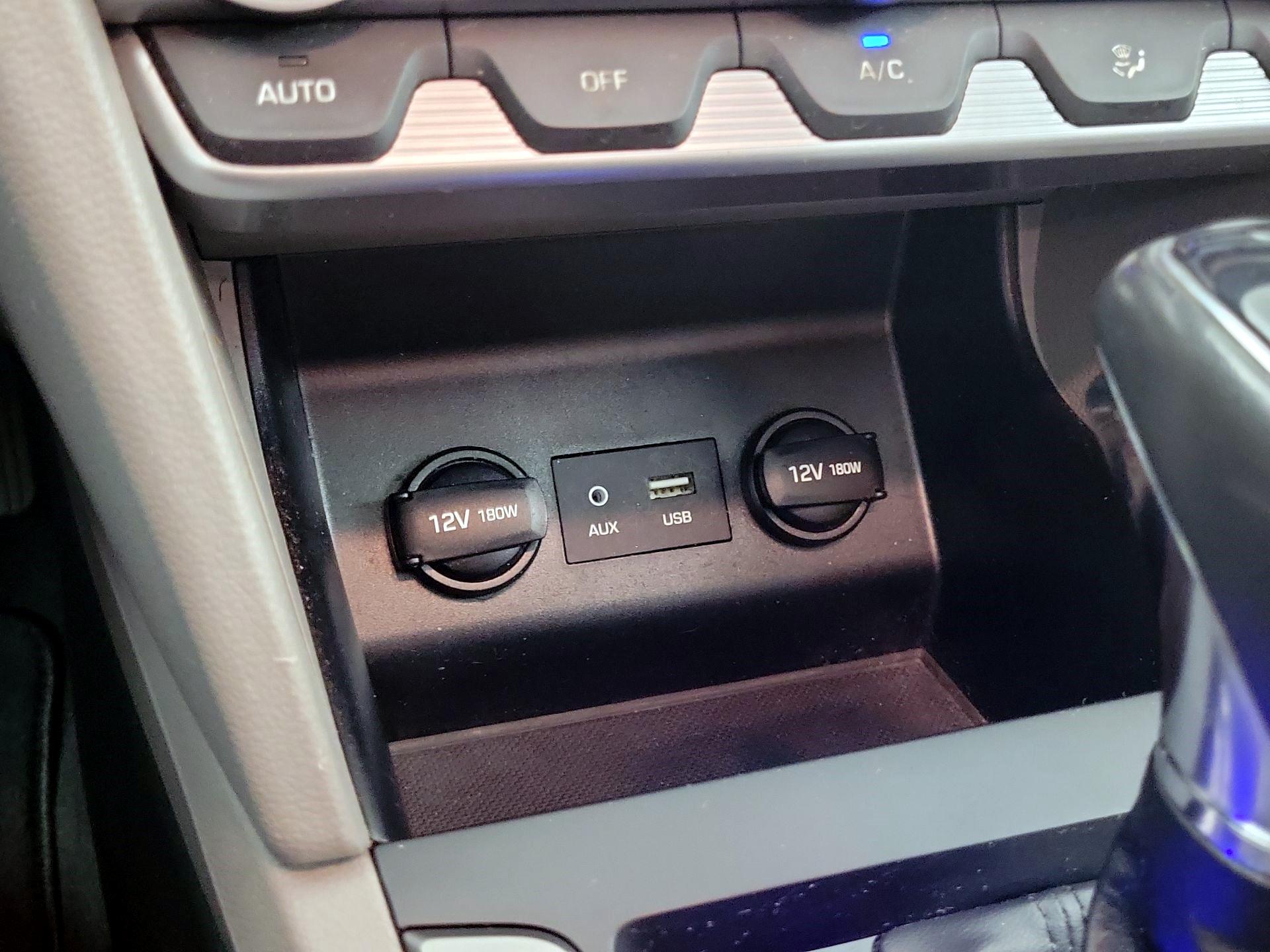 Thumbnail: 2020 Hyundai Elantra - 16