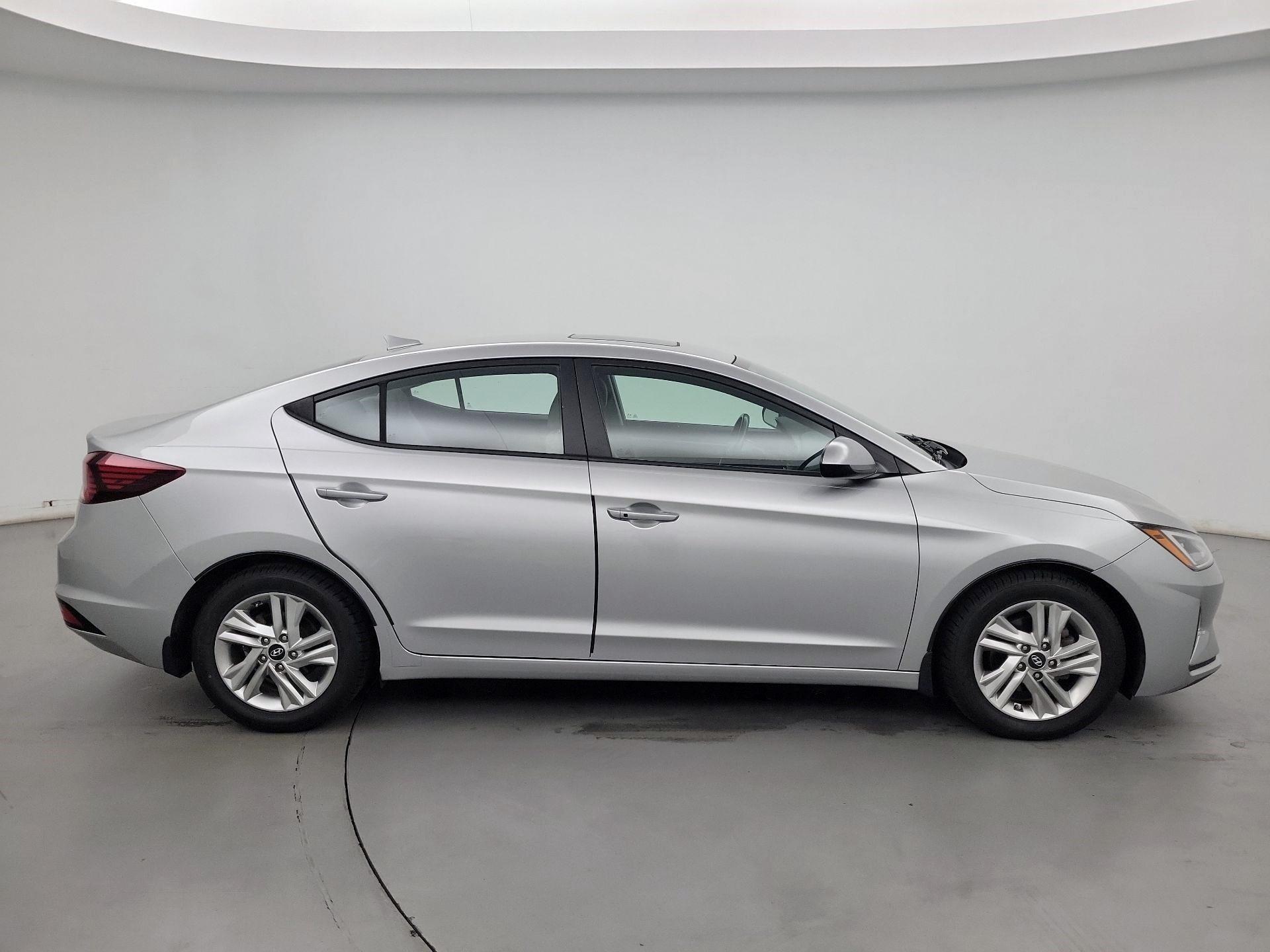 Thumbnail: 2020 Hyundai Elantra - 4