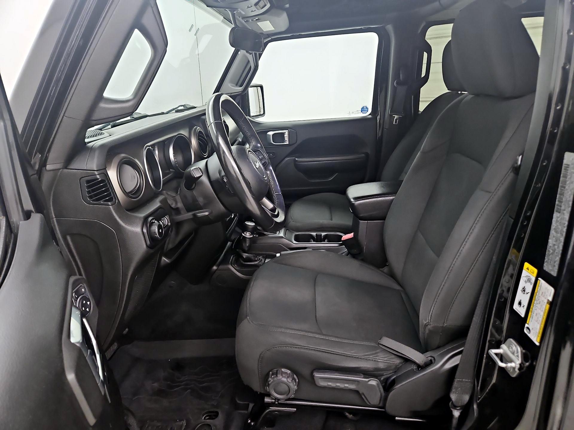 Thumbnail: 2019 Jeep Wrangler - 11