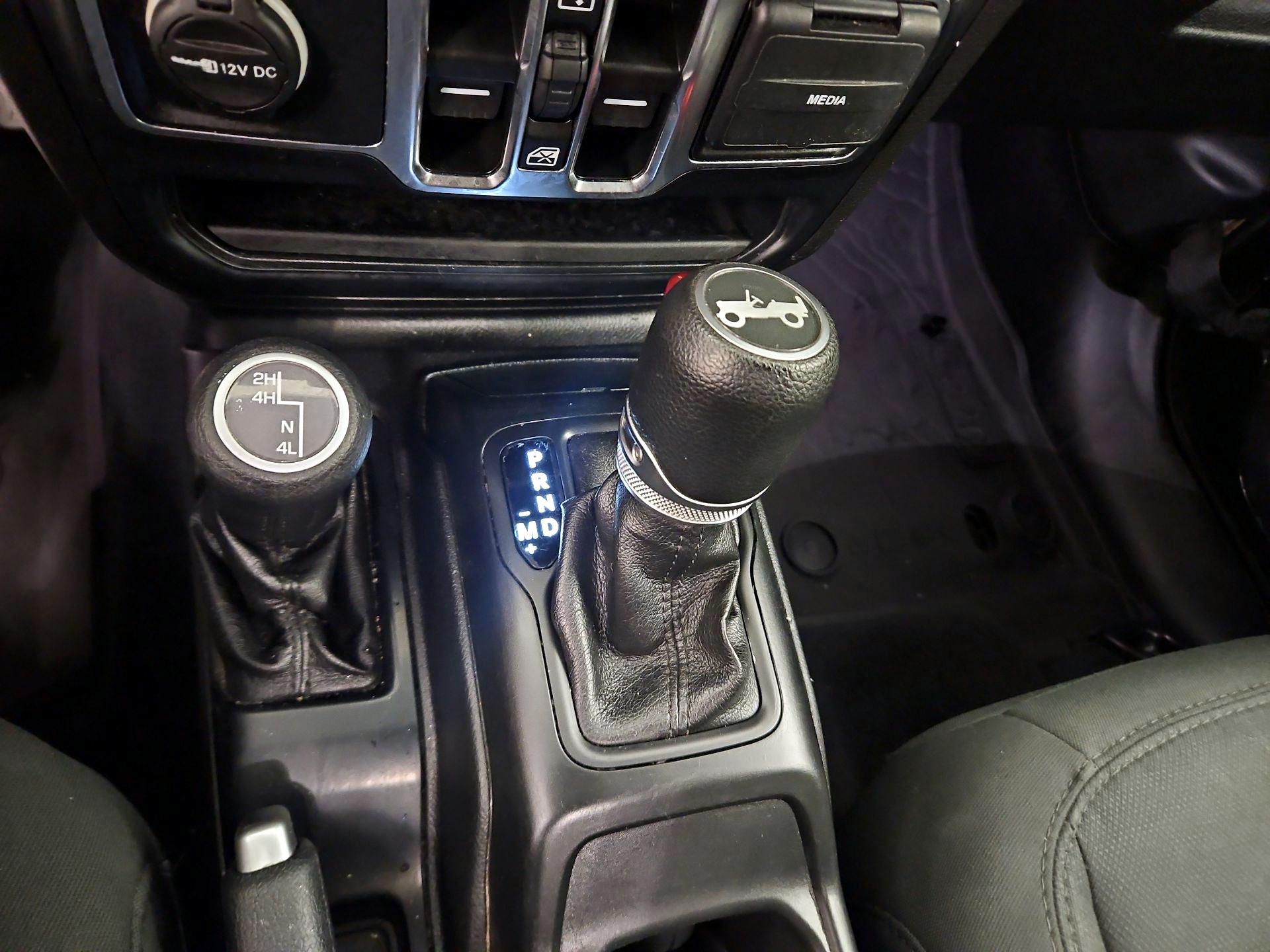 Thumbnail: 2019 Jeep Wrangler - 17