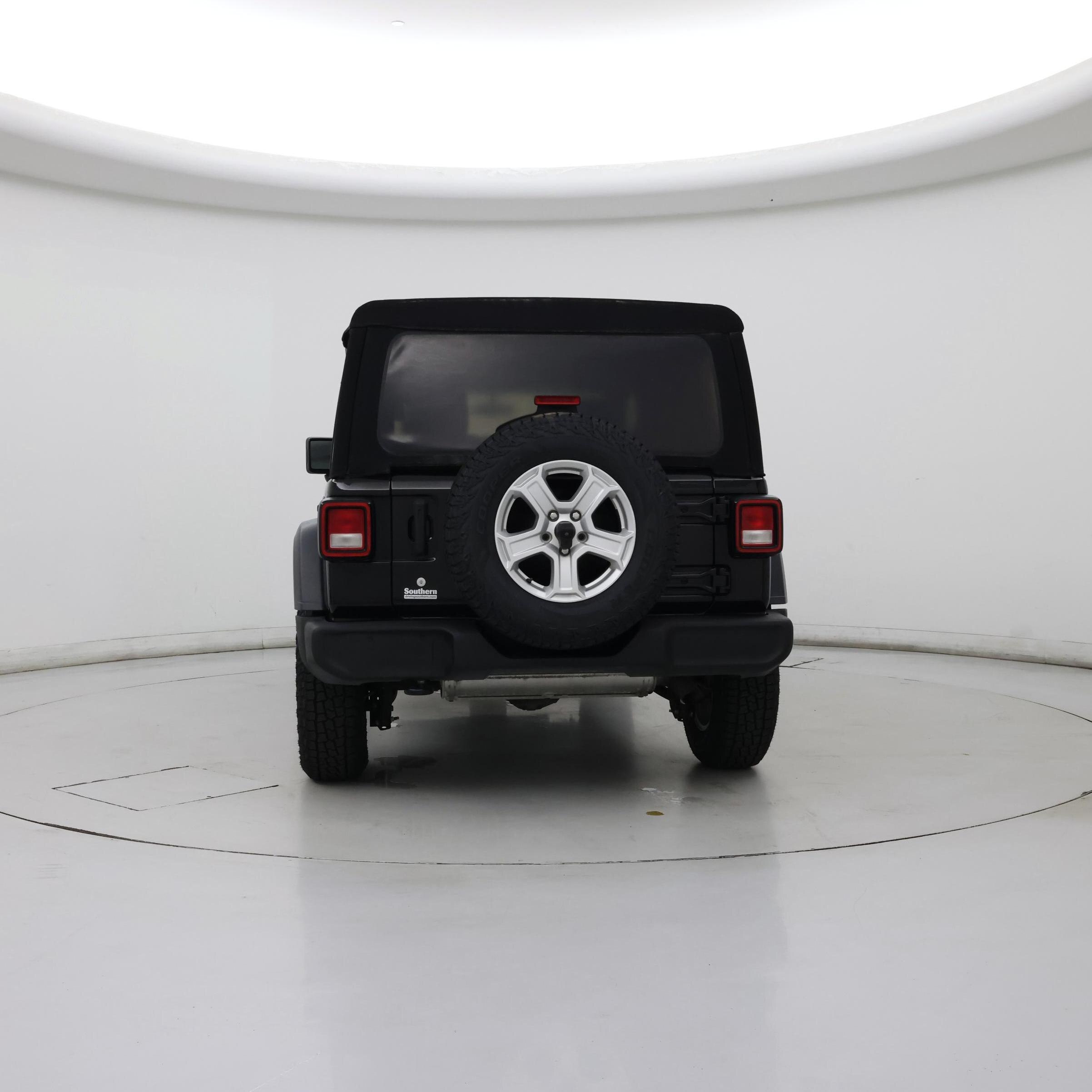 Thumbnail: 2019 Jeep Wrangler - 6