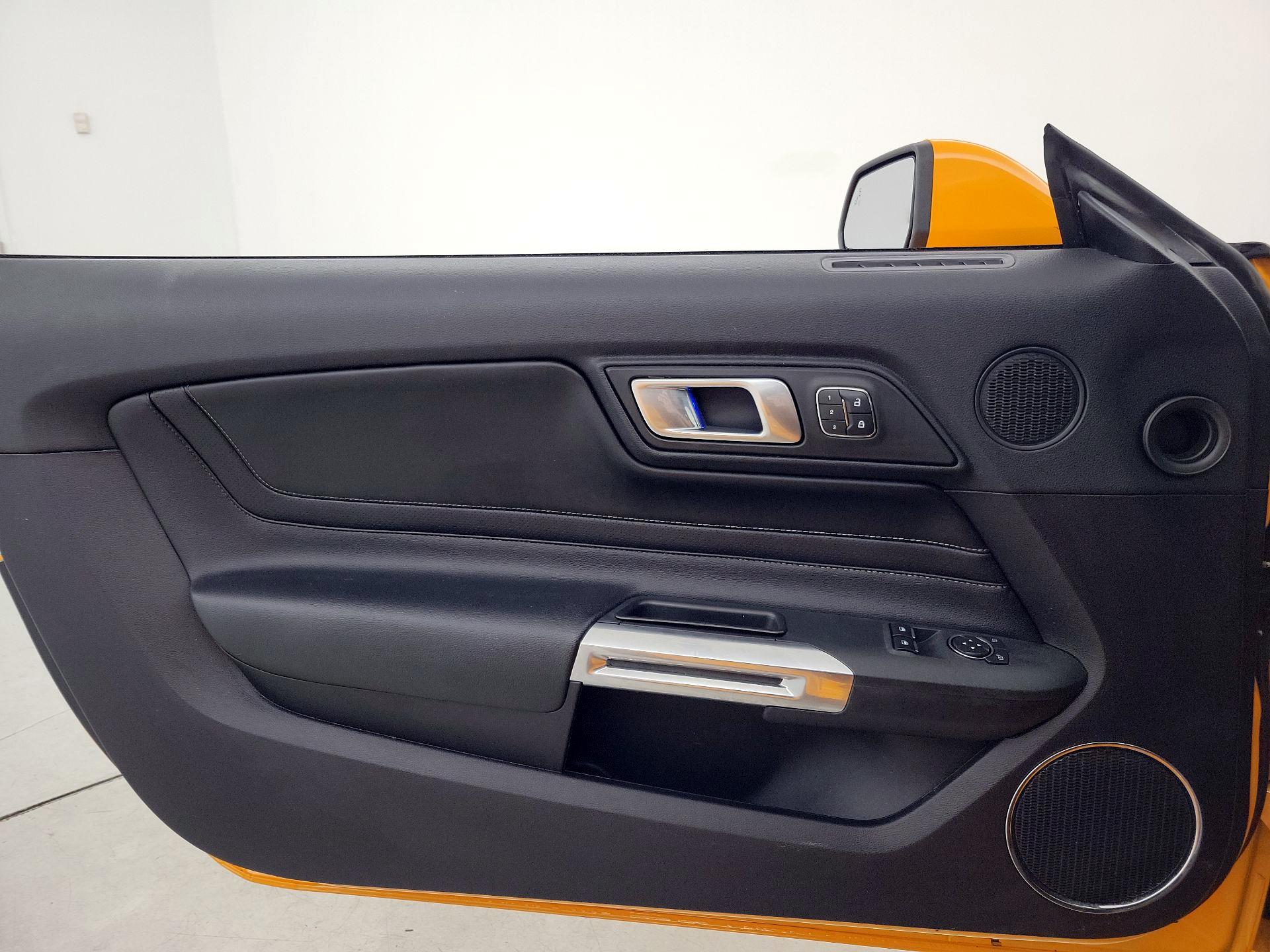 Thumbnail: 2019 Ford Mustang - 12