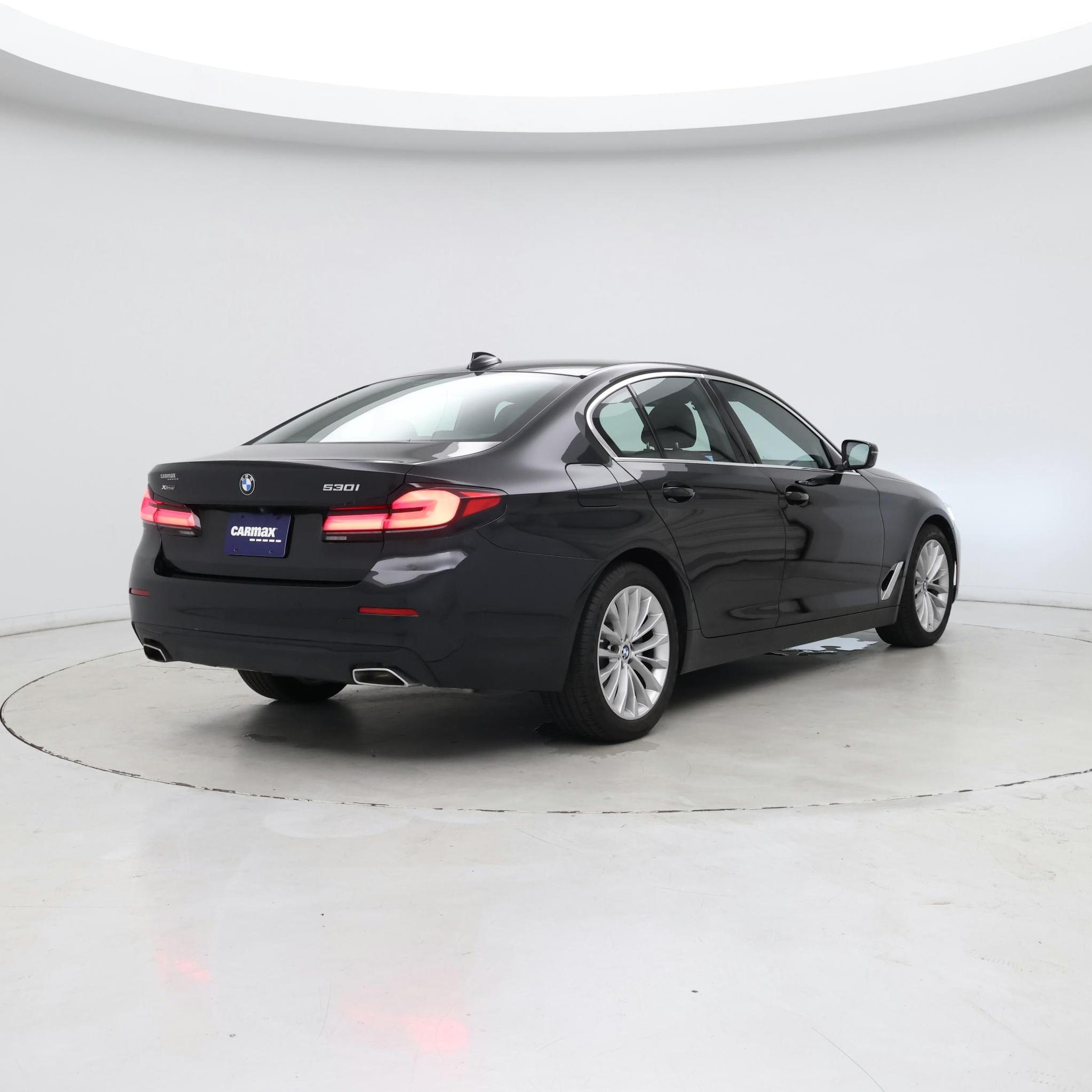 Thumbnail: 2022 BMW 5 Series - 8