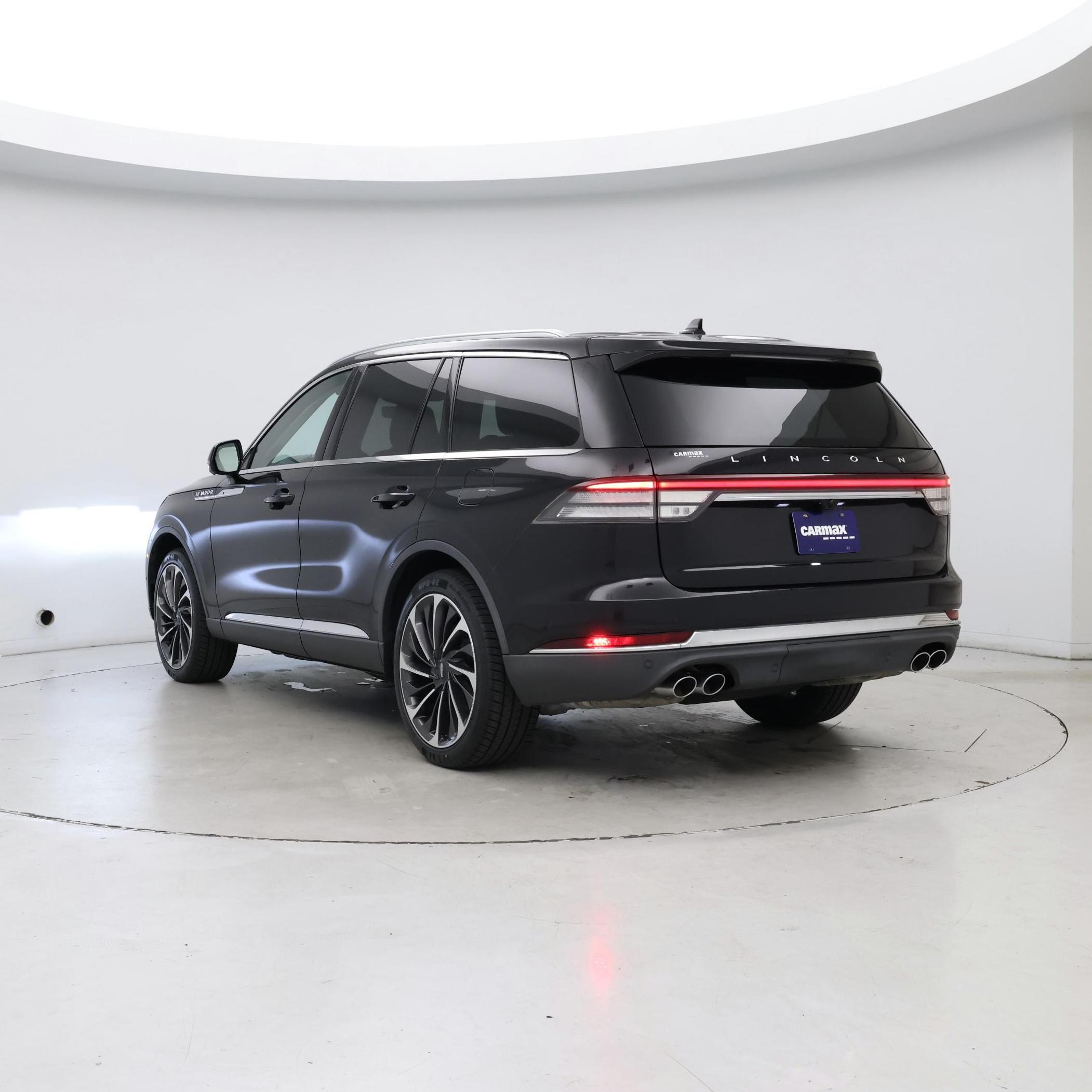 Thumbnail: 2020 Lincoln Aviator - 2