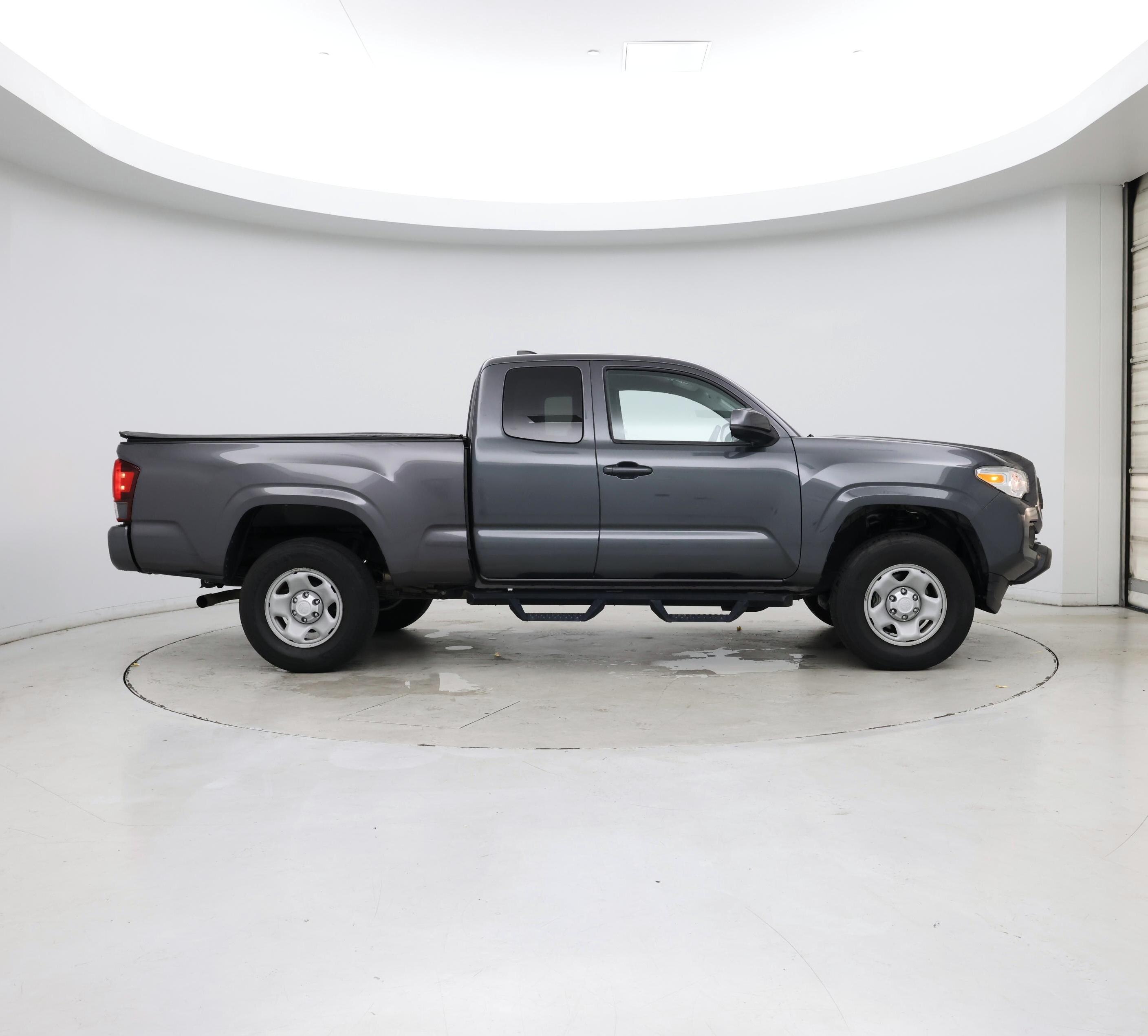 Thumbnail: 2022 Toyota Tacoma - 7