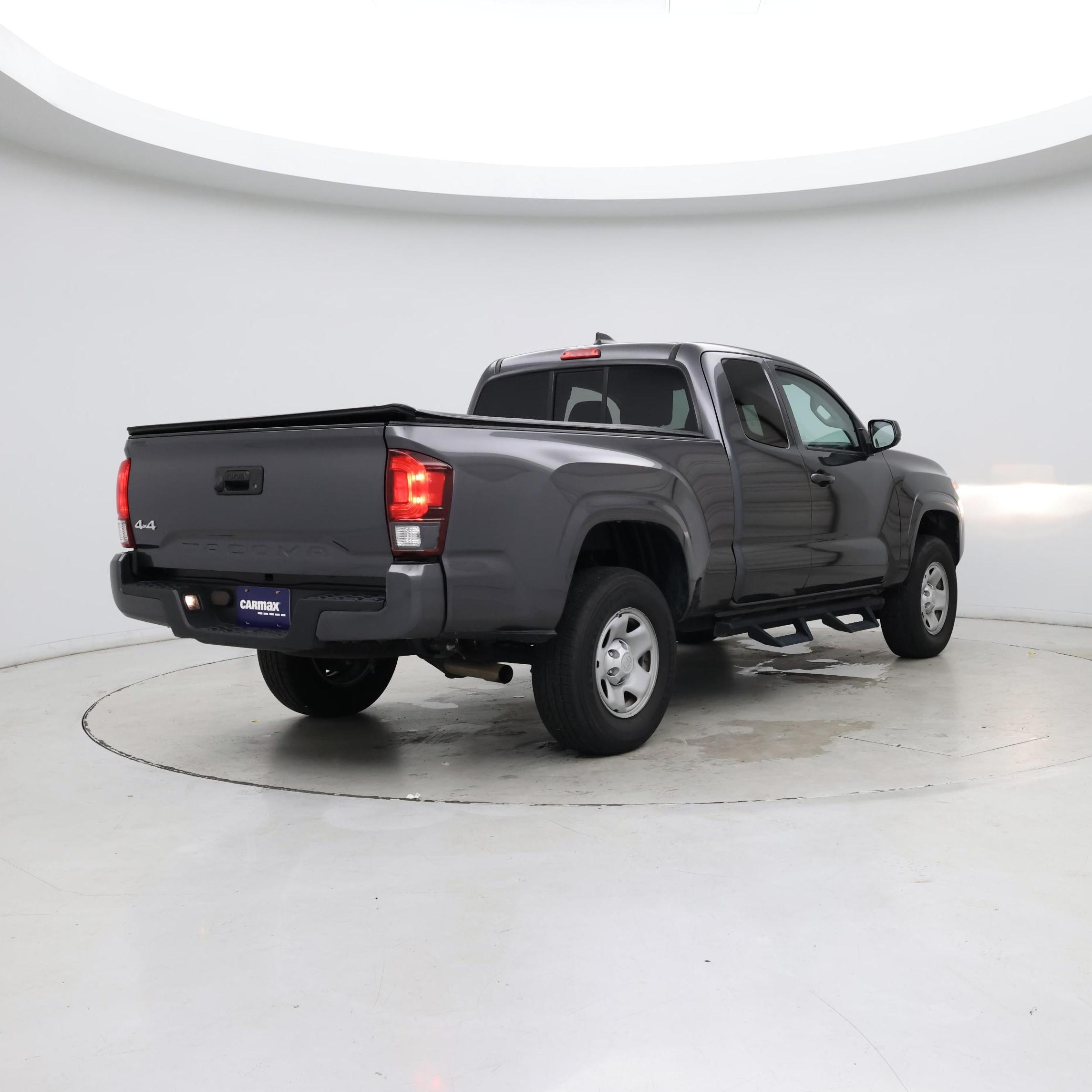 Thumbnail: 2022 Toyota Tacoma - 8