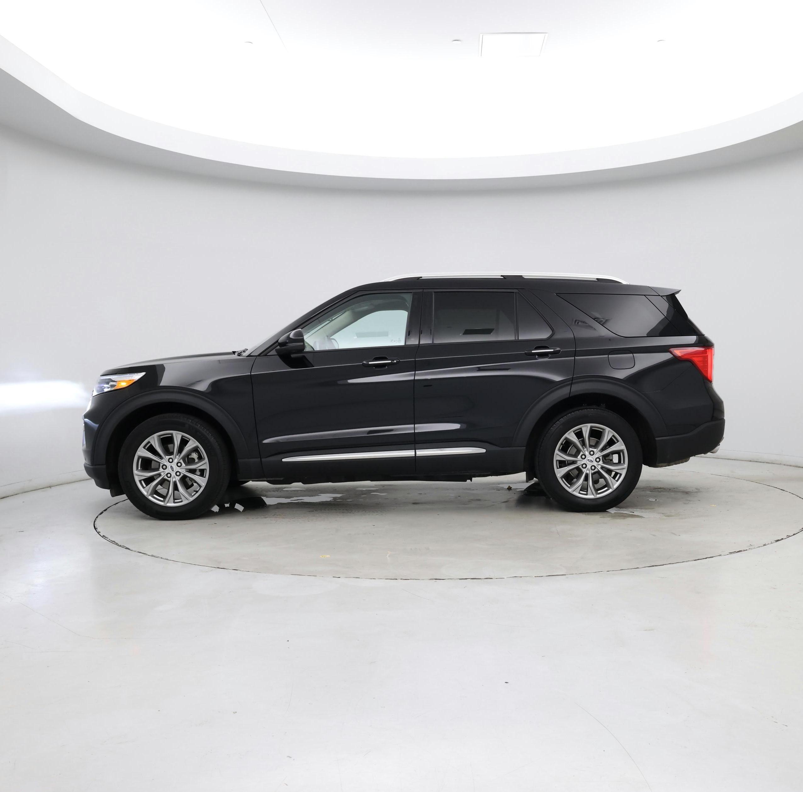Thumbnail: 2023 Ford Explorer - 3