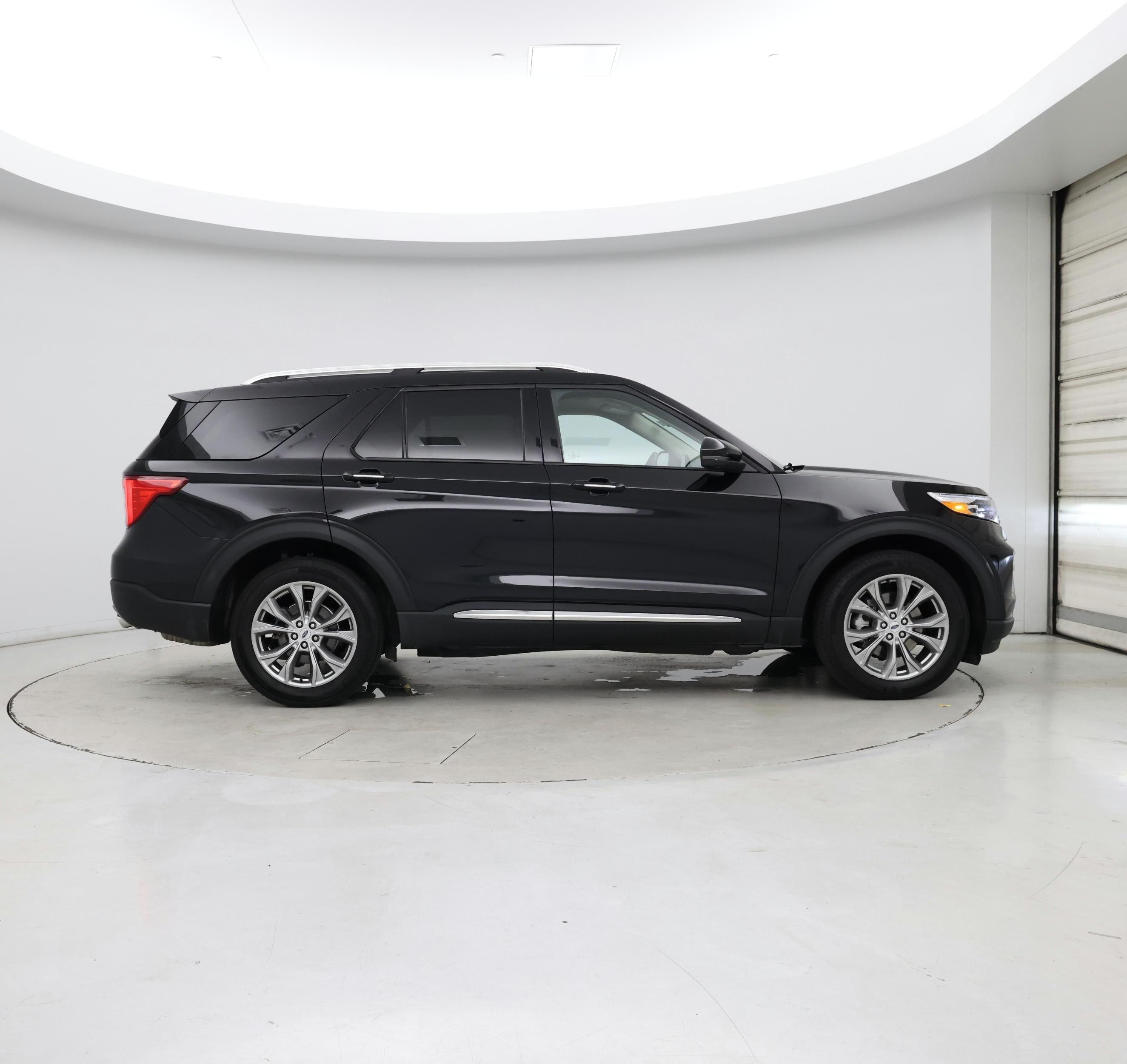 Thumbnail: 2023 Ford Explorer - 7