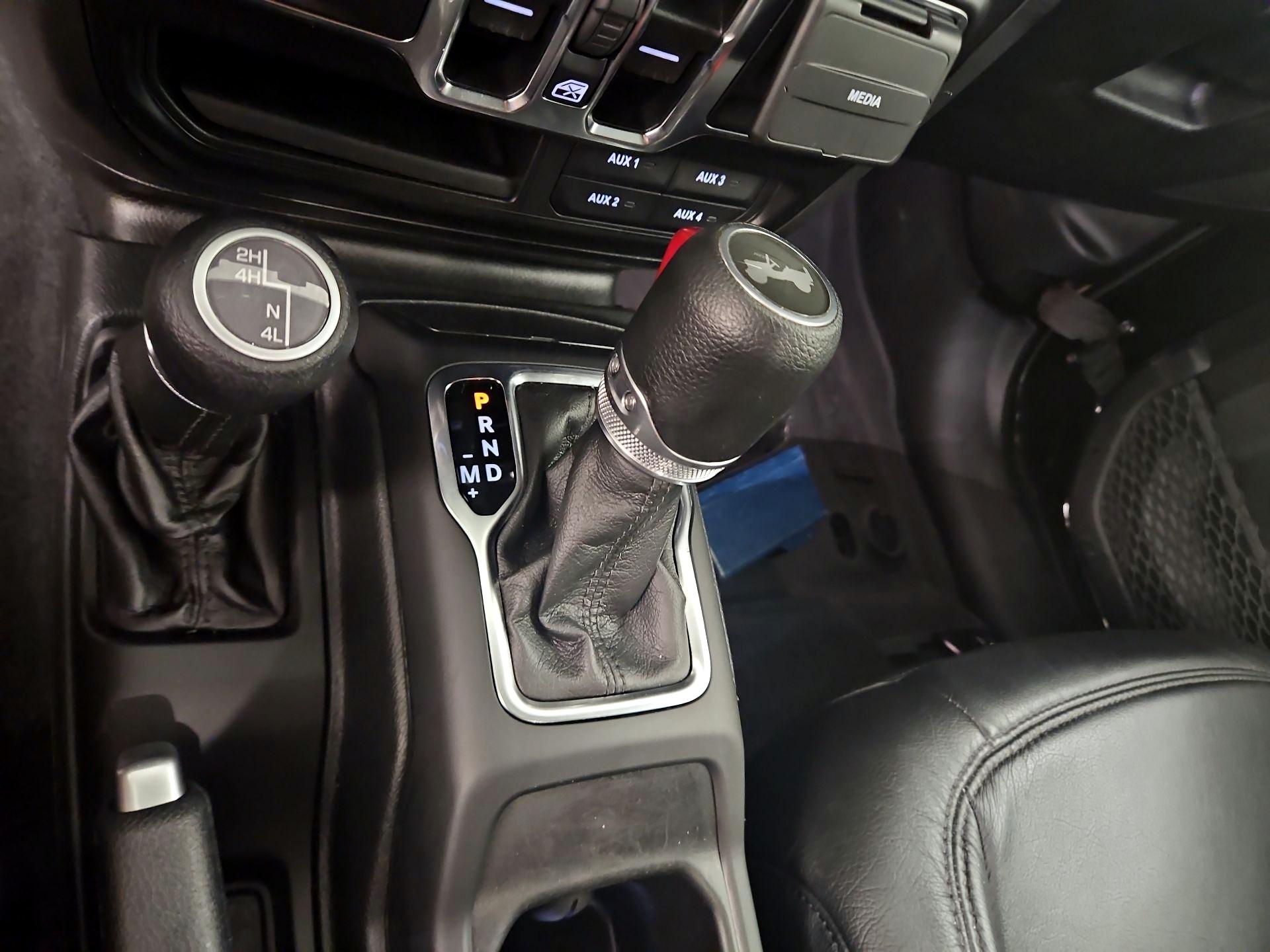 Thumbnail: 2022 Jeep Wrangler - 17