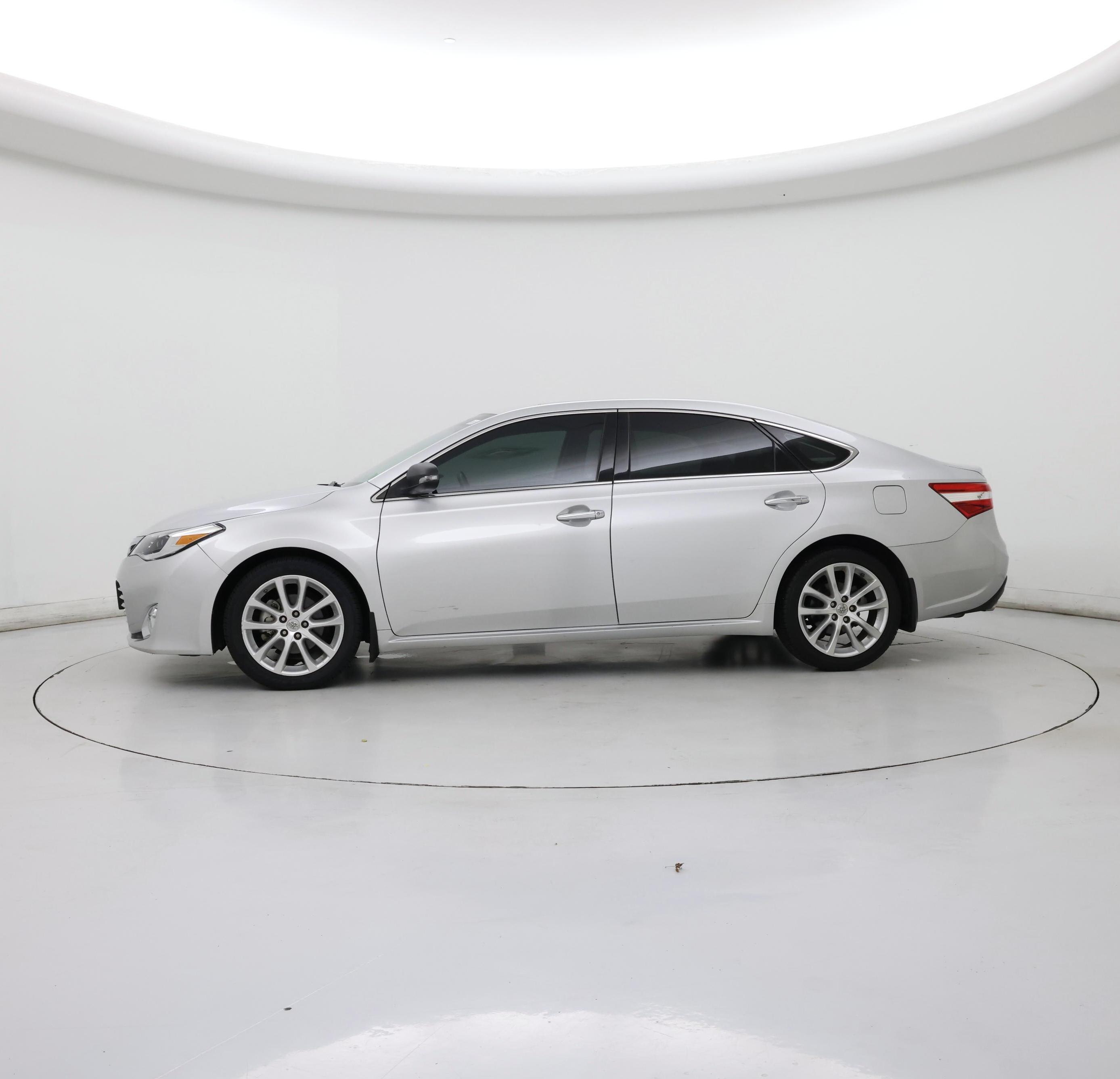 Thumbnail: 2013 Toyota Avalon - 3