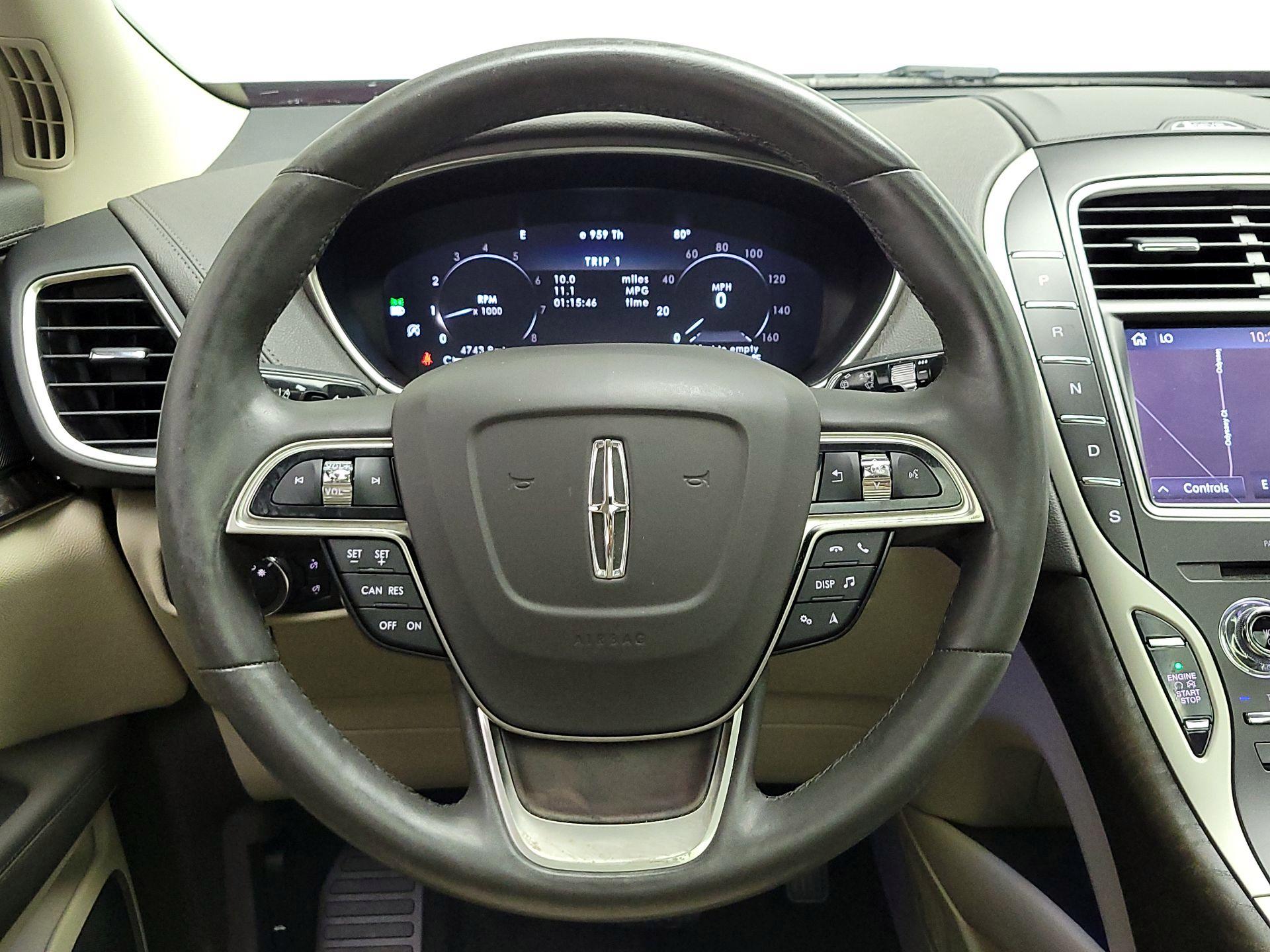 Thumbnail: 2020 Lincoln Nautilus - 10