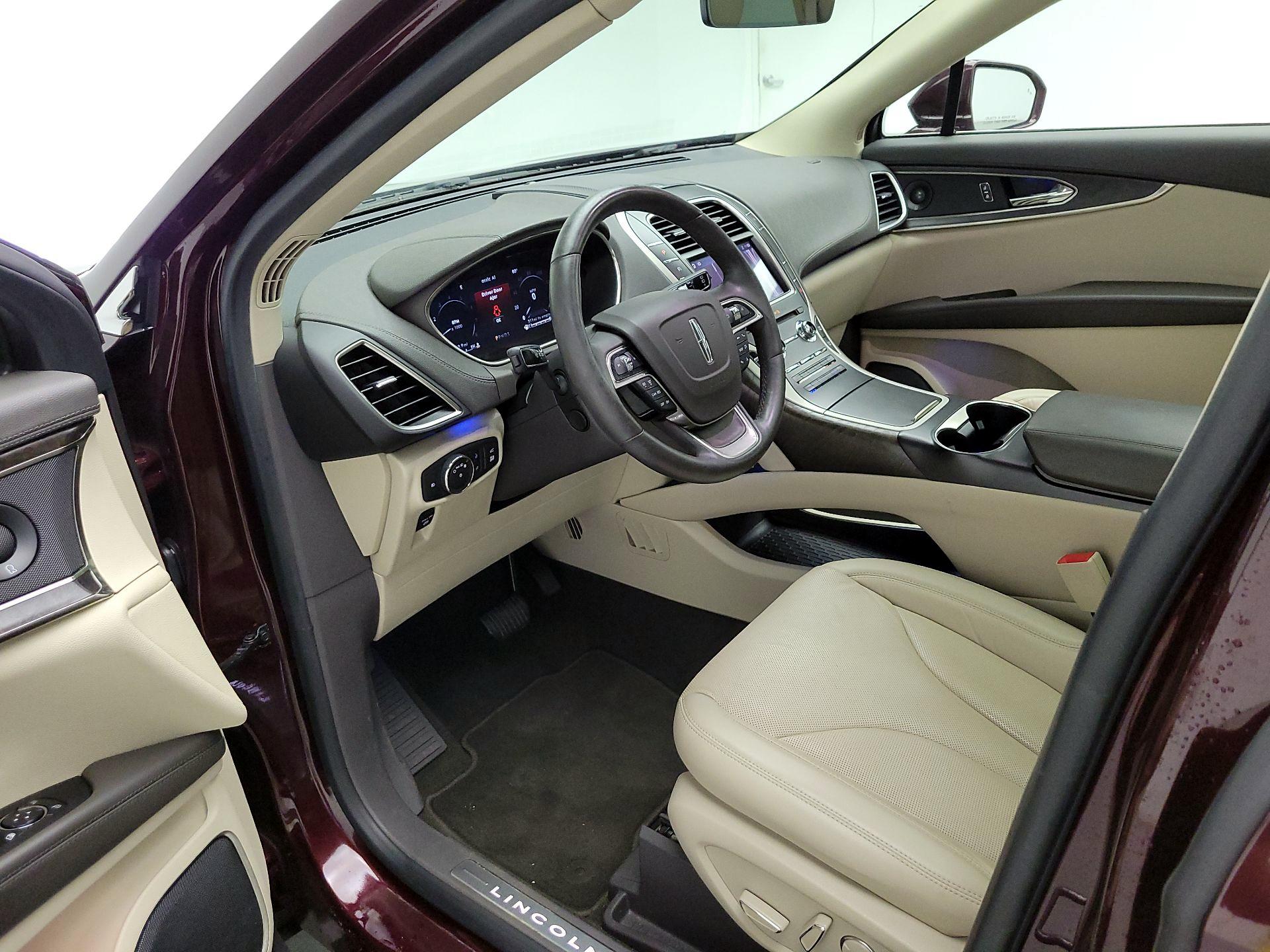 Thumbnail: 2020 Lincoln Nautilus - 11