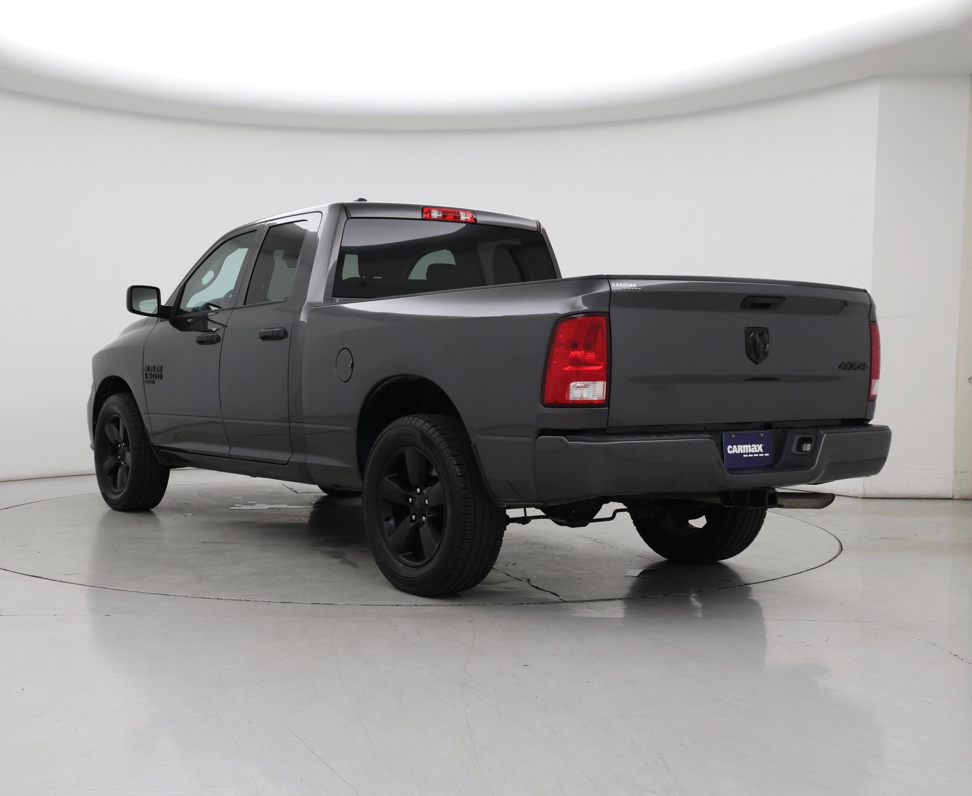Thumbnail: 2019 RAM 1500 Classic - 2