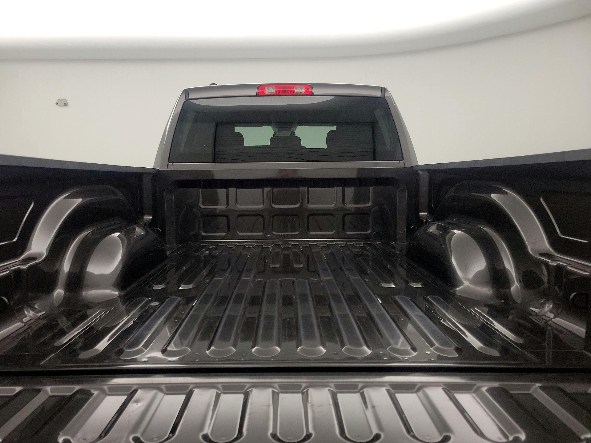 Thumbnail: 2019 RAM 1500 Classic - 20